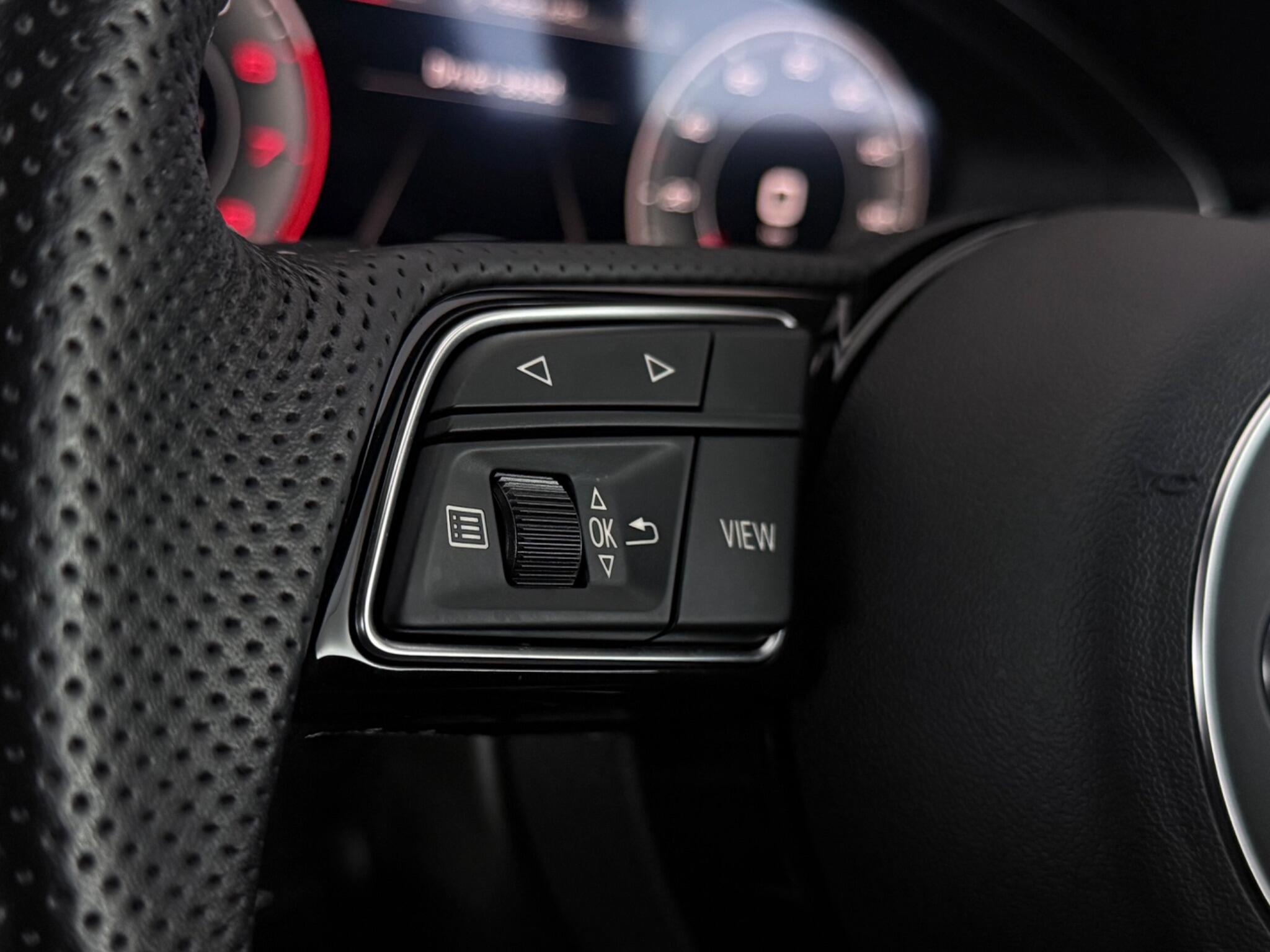 Audi A4 view 15