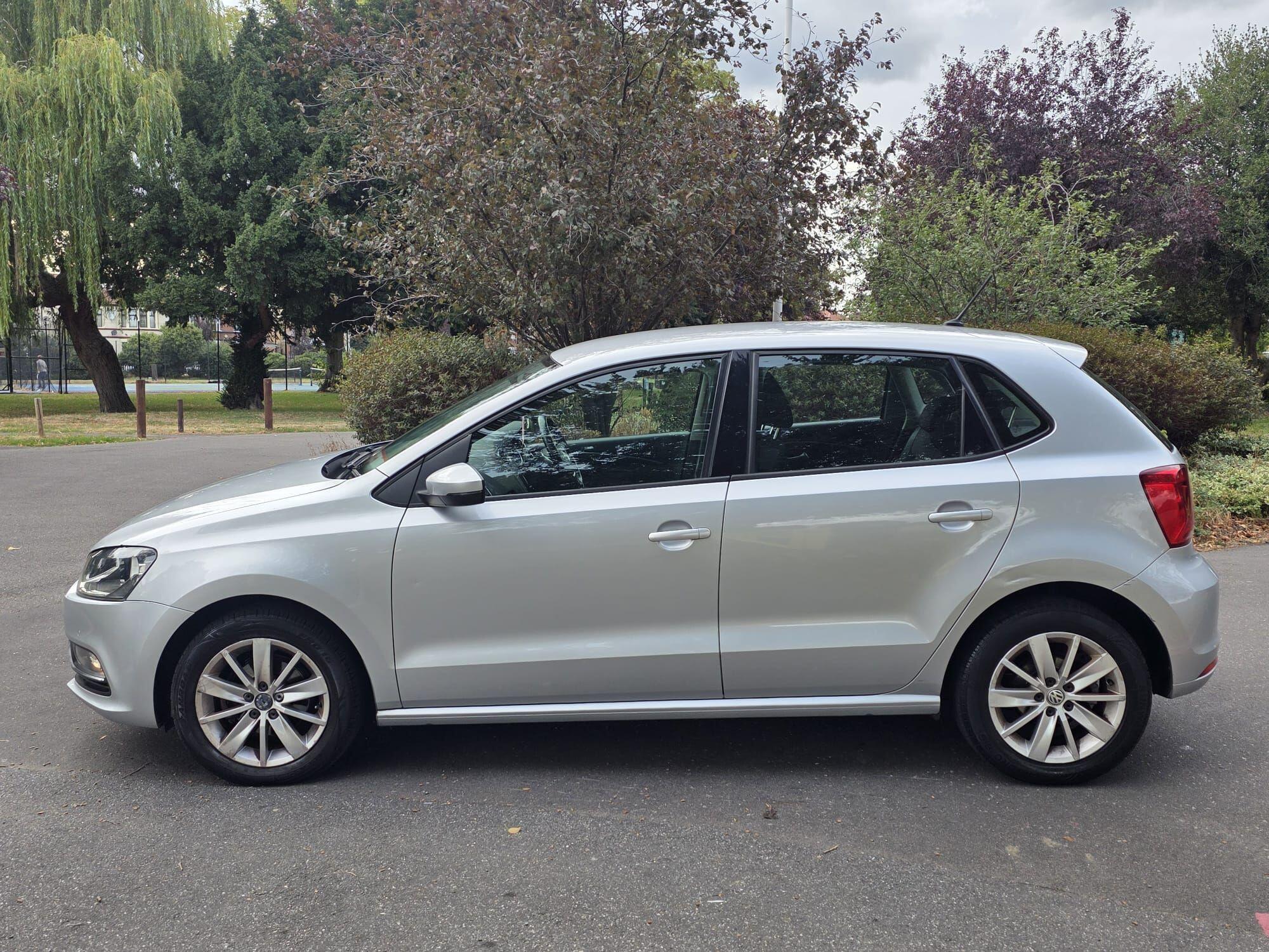 Volkswagen Polo view 6