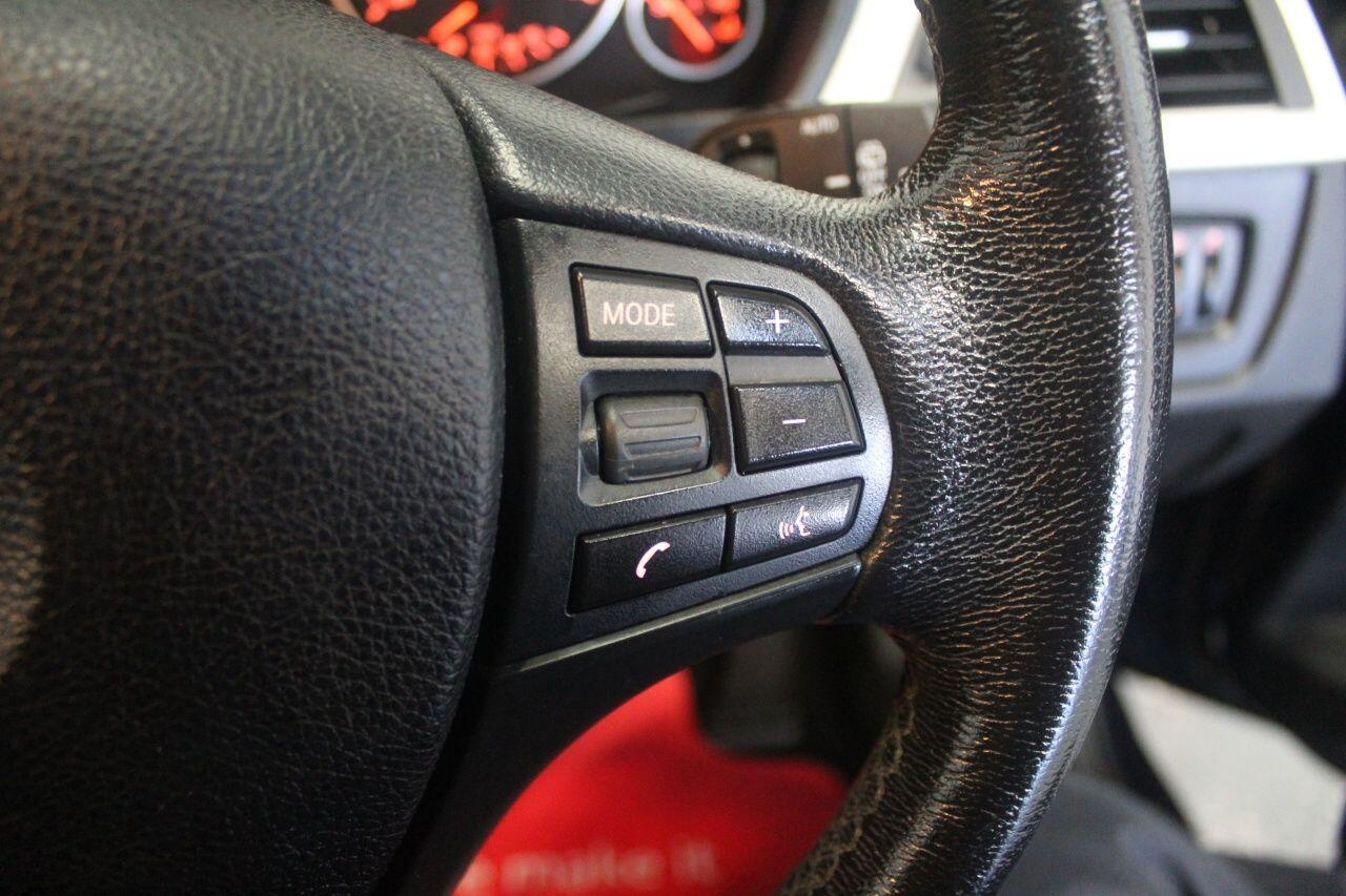 BMW 3 Series view 45