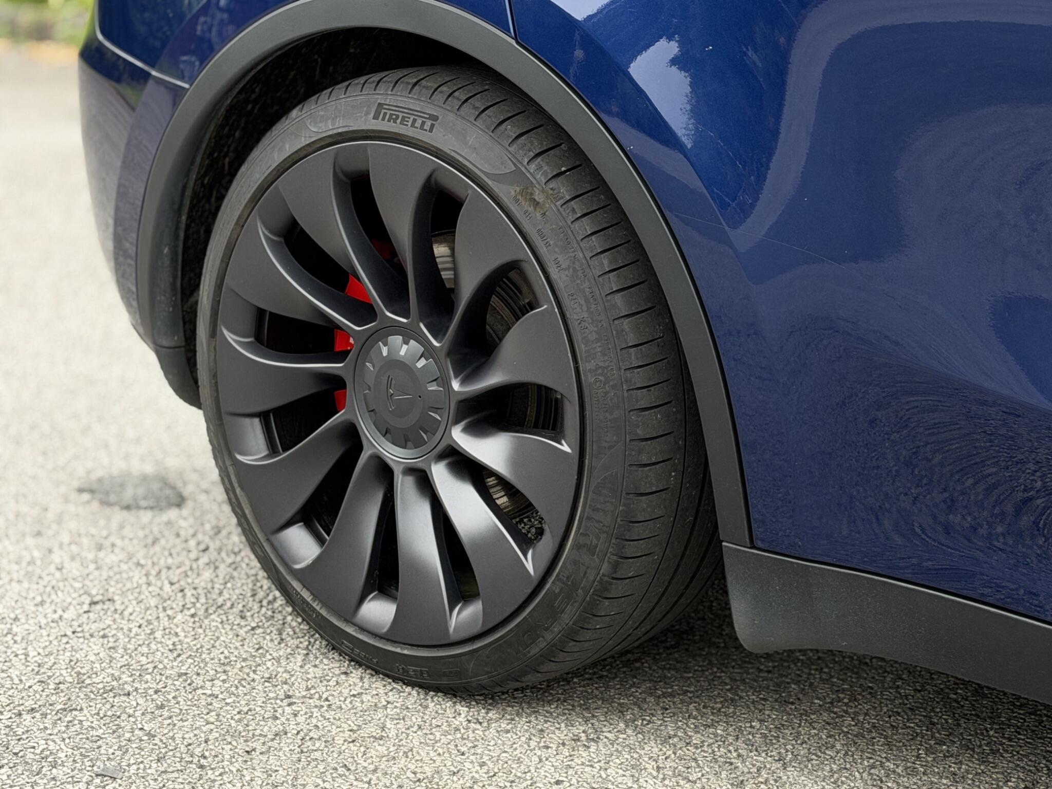 Tesla Model Y view 24