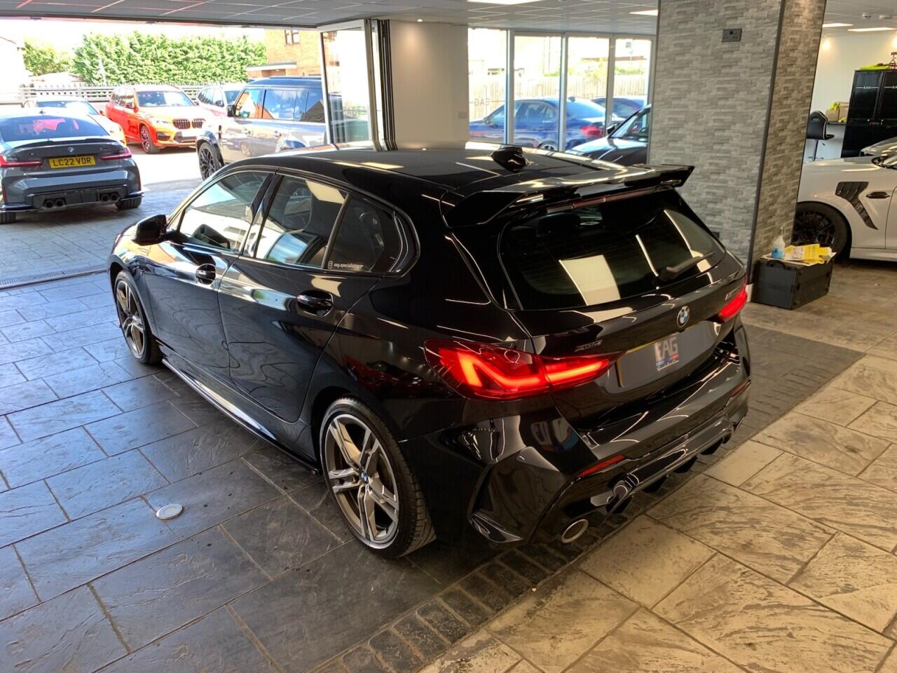BMW 1 Series view 20
