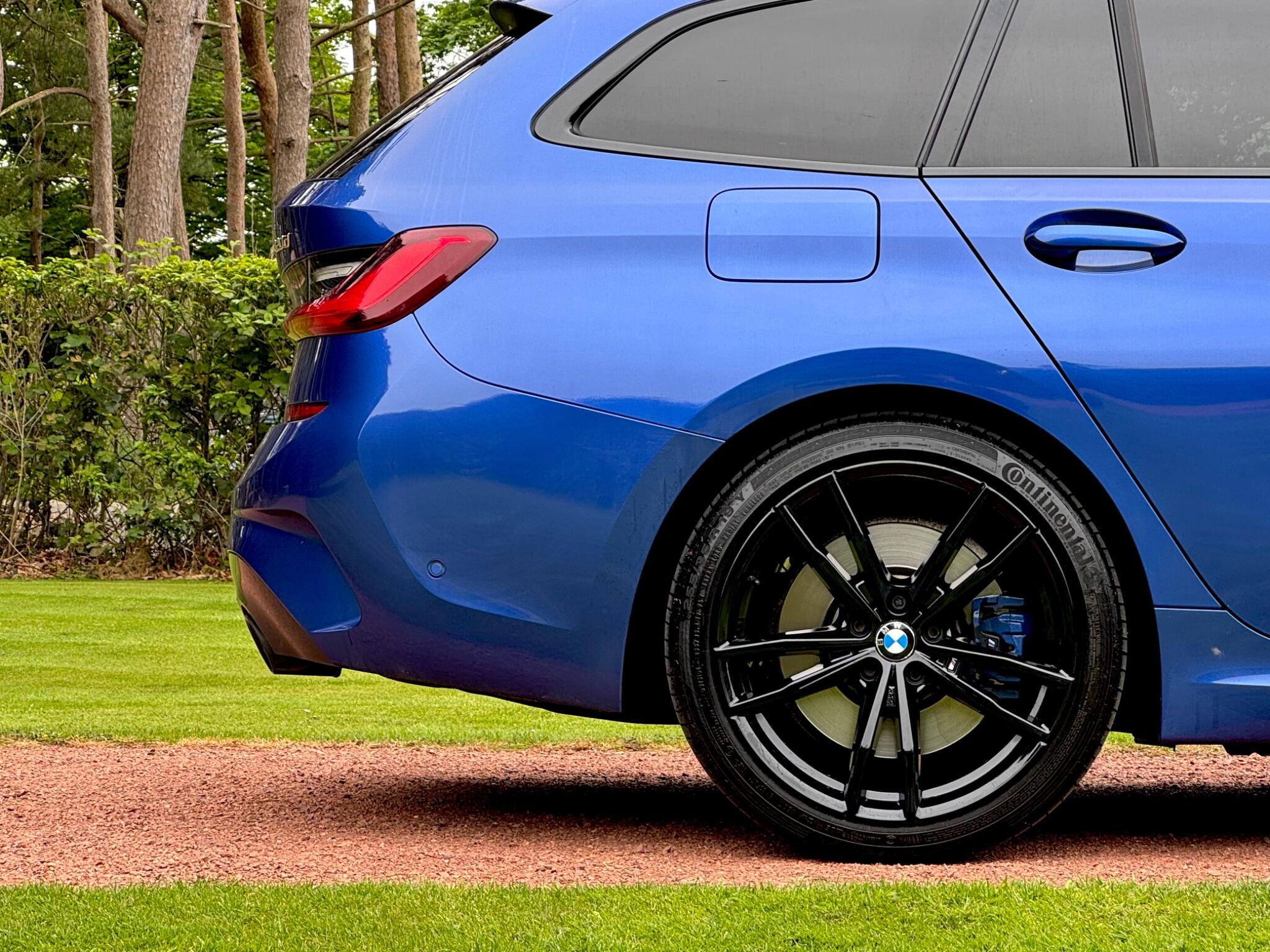 BMW 3 Series view 43