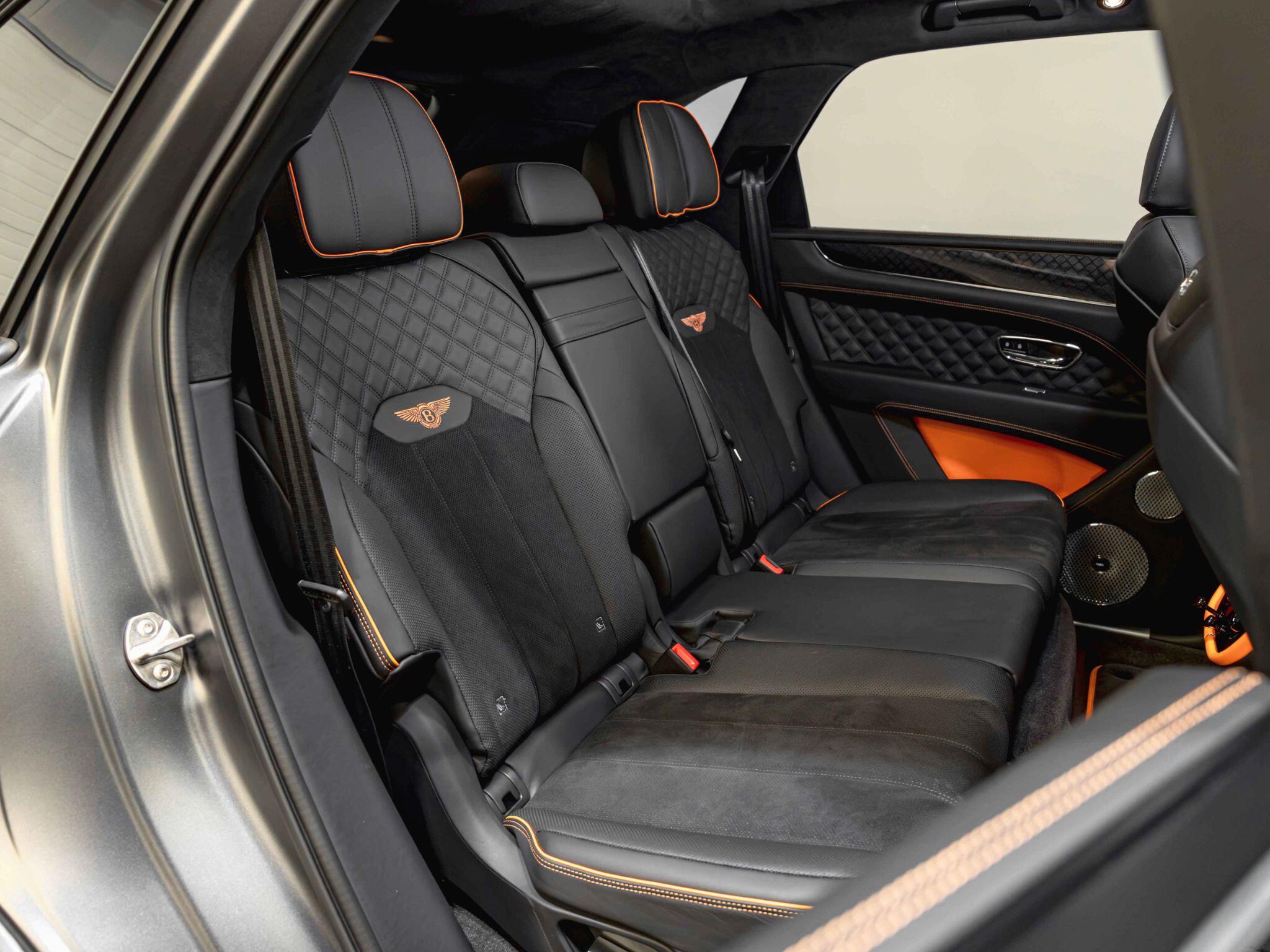 Bentley Bentayga view 38