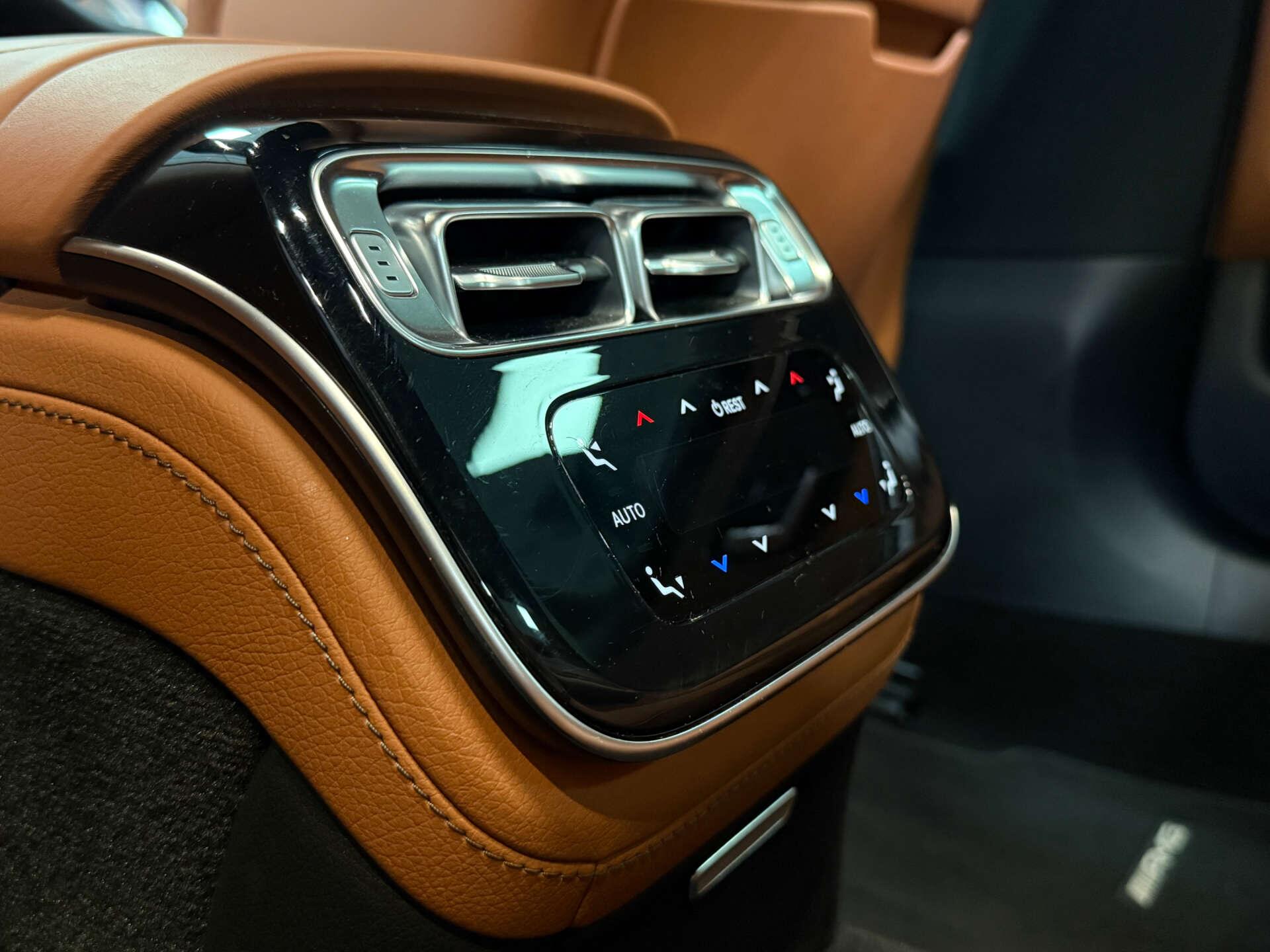 Mercedes-Benz S-Class view 21