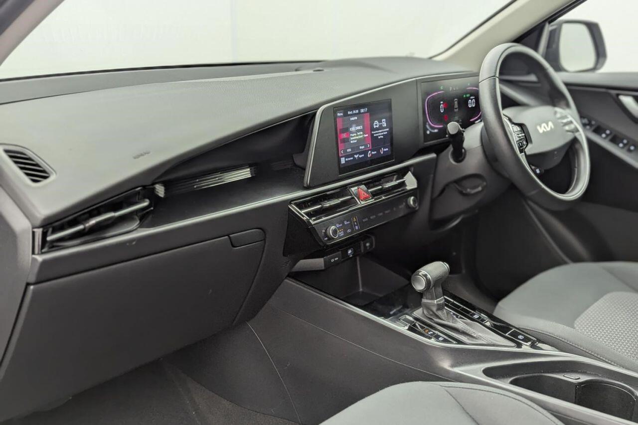 Kia Niro view 22