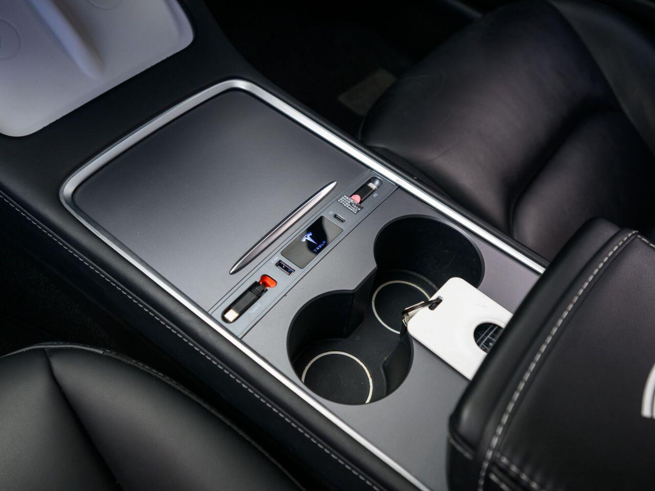 Tesla Model 3 view 26