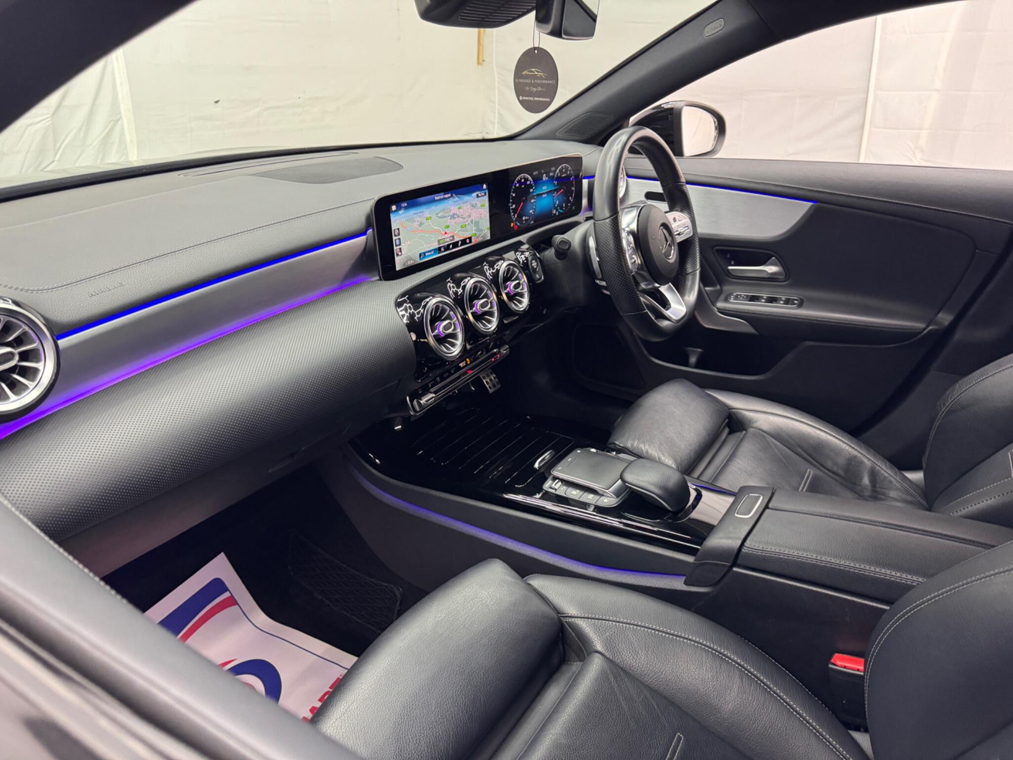 Mercedes-Benz Cla view 17