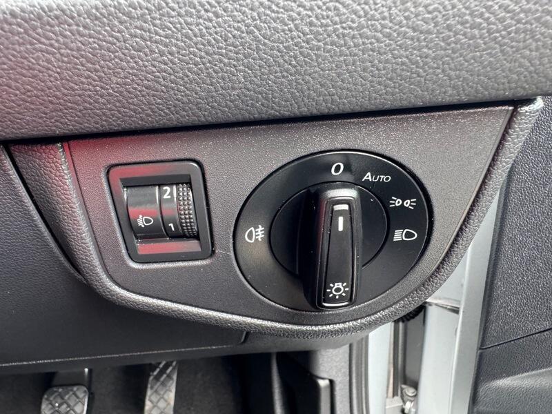Volkswagen Polo view 32