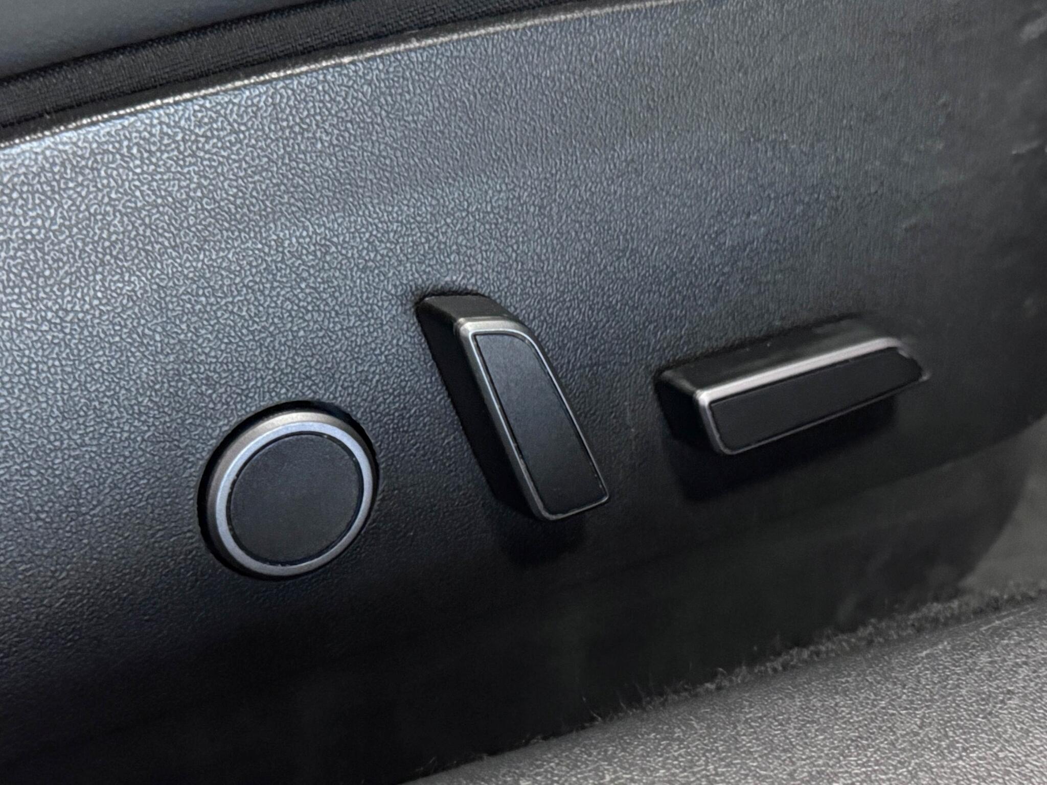 Tesla Model 3 view 26