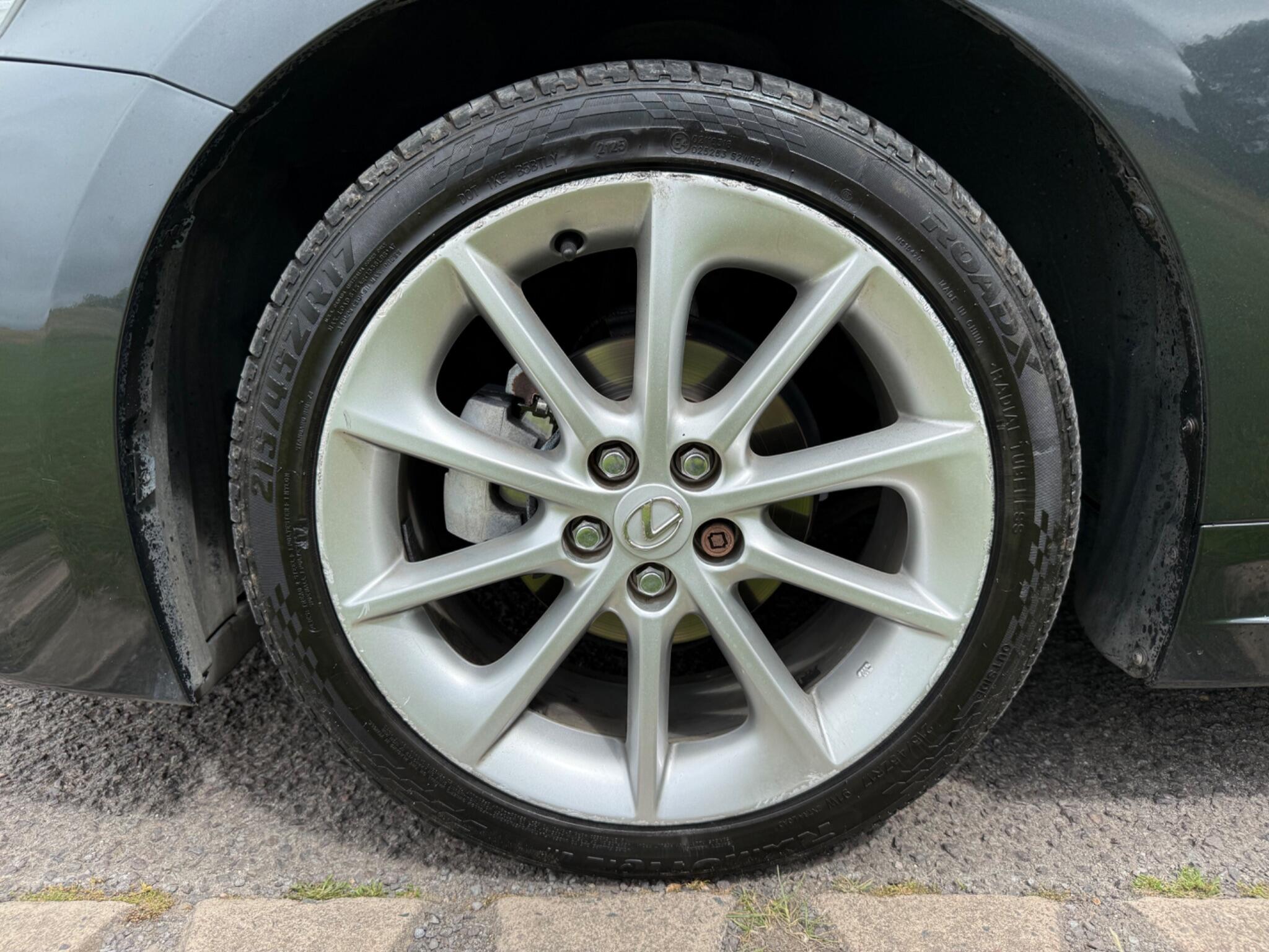 Lexus CT view 31