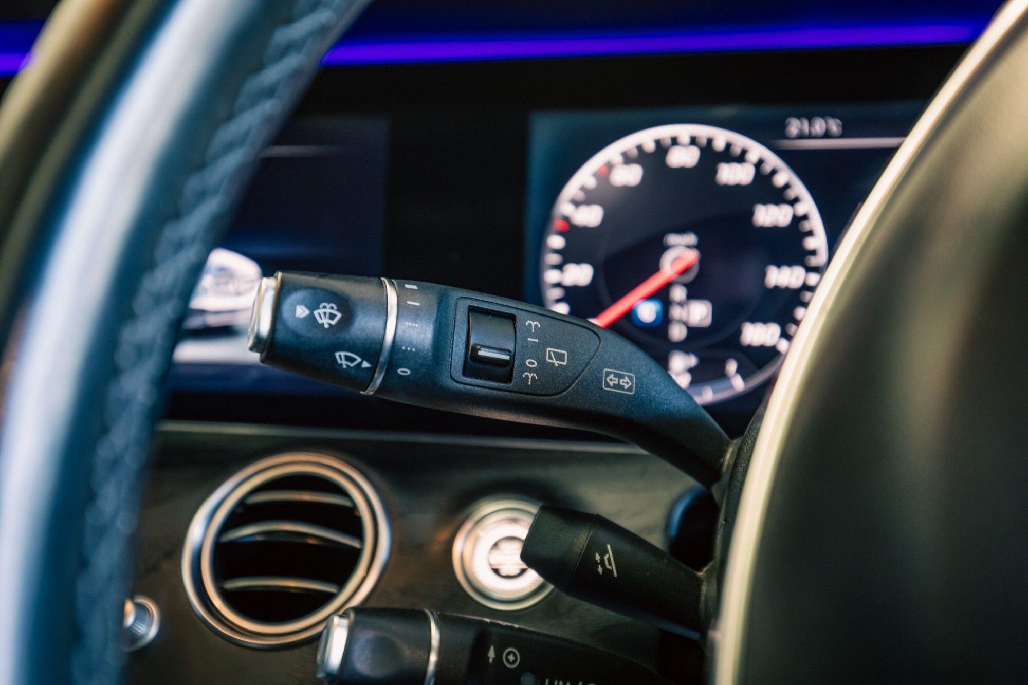 Mercedes-Benz E-Class view 13