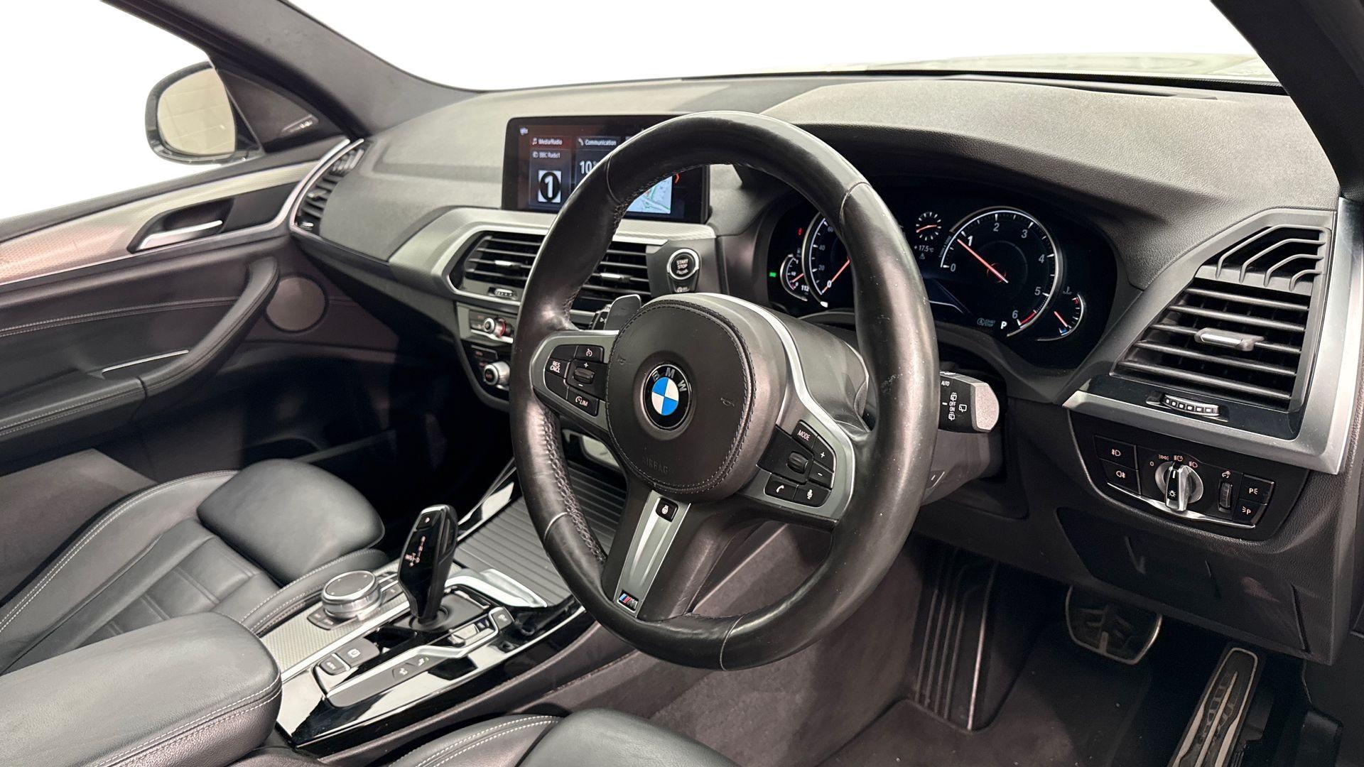 BMW X3 view 6