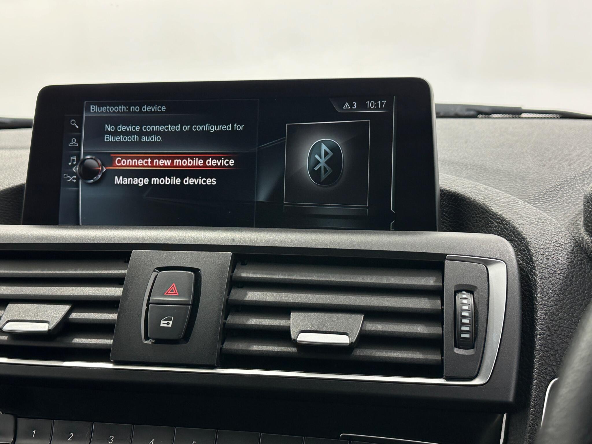 BMW 1 Series view 25