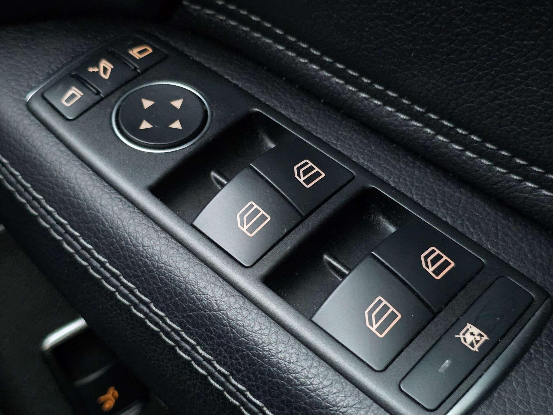 Mercedes-Benz GLS view 42