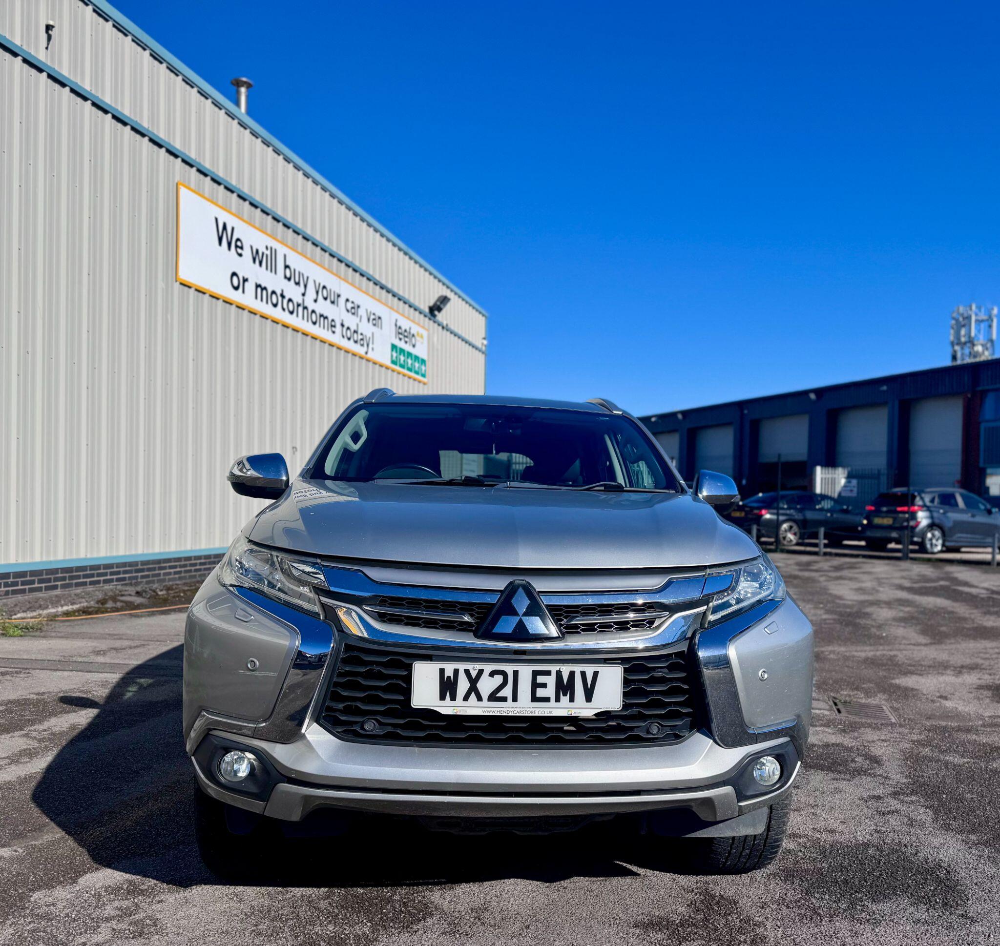 Mitsubishi Shogun Sport view 22