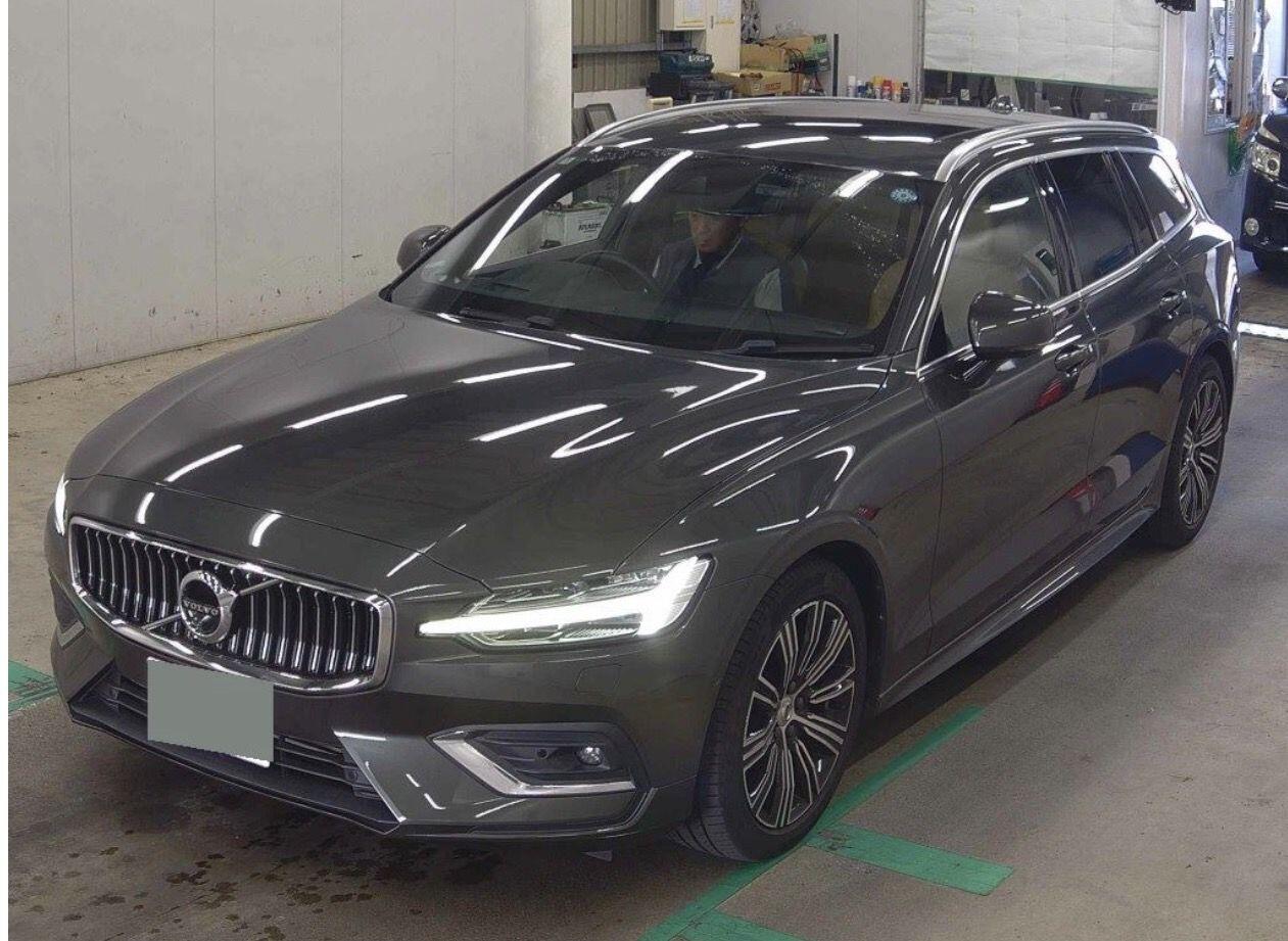 Volvo V60 view 2