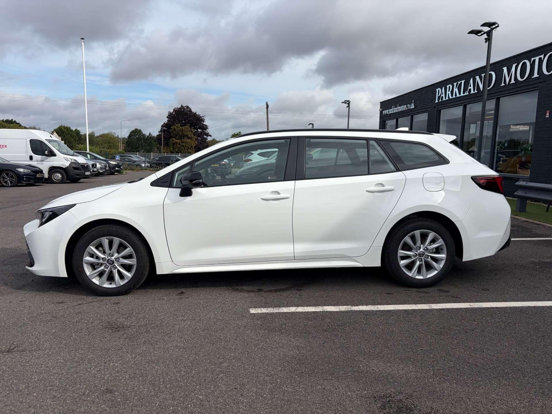 Toyota Corolla view 5
