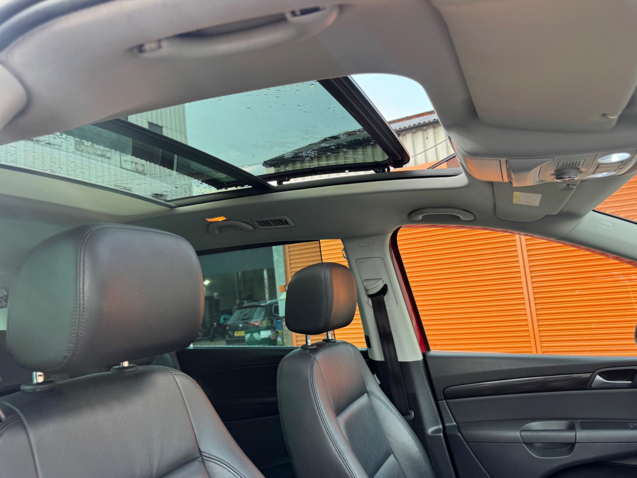 Seat Alhambra view 17