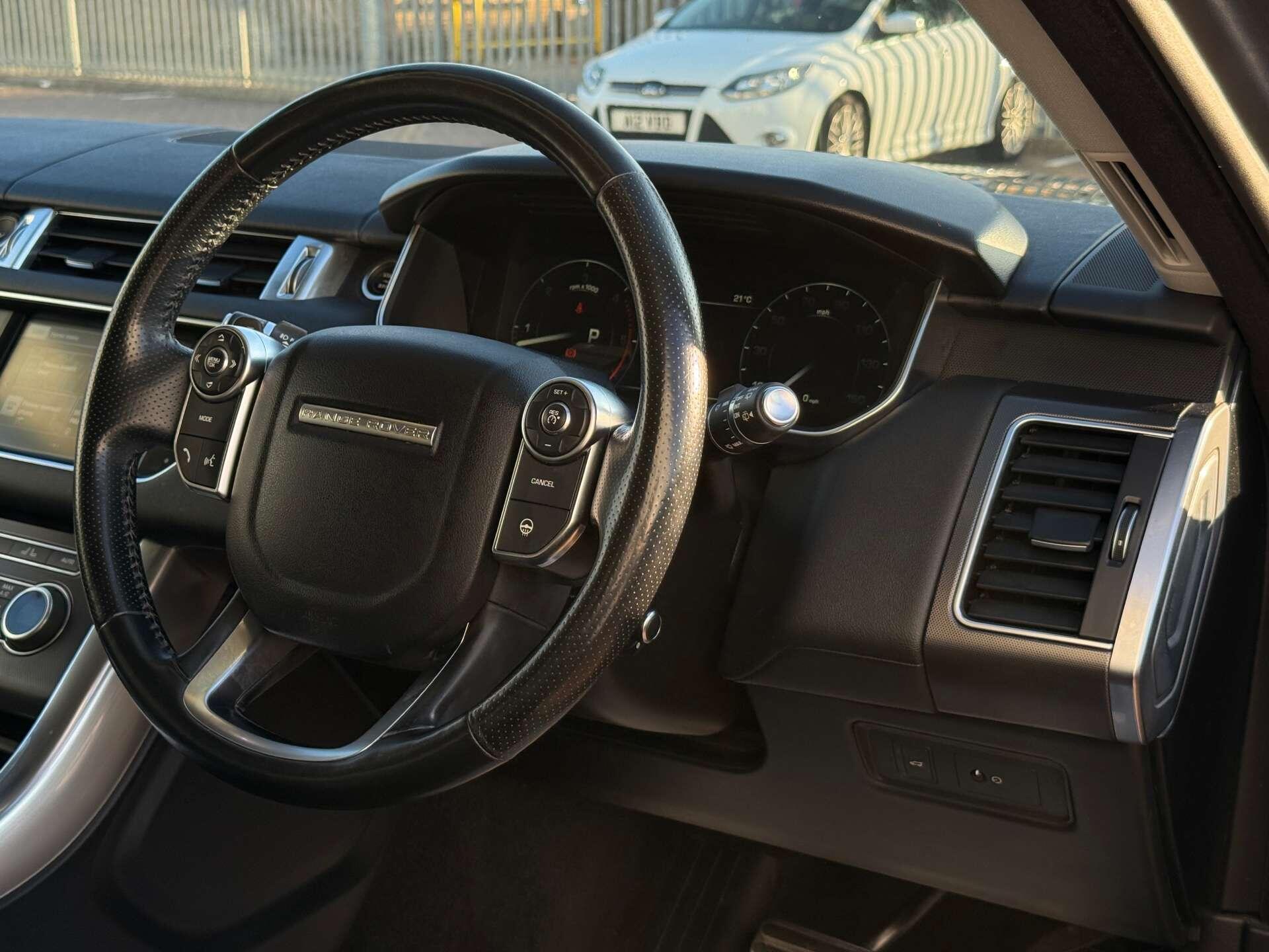 Land Rover Range Rover Sport view 18