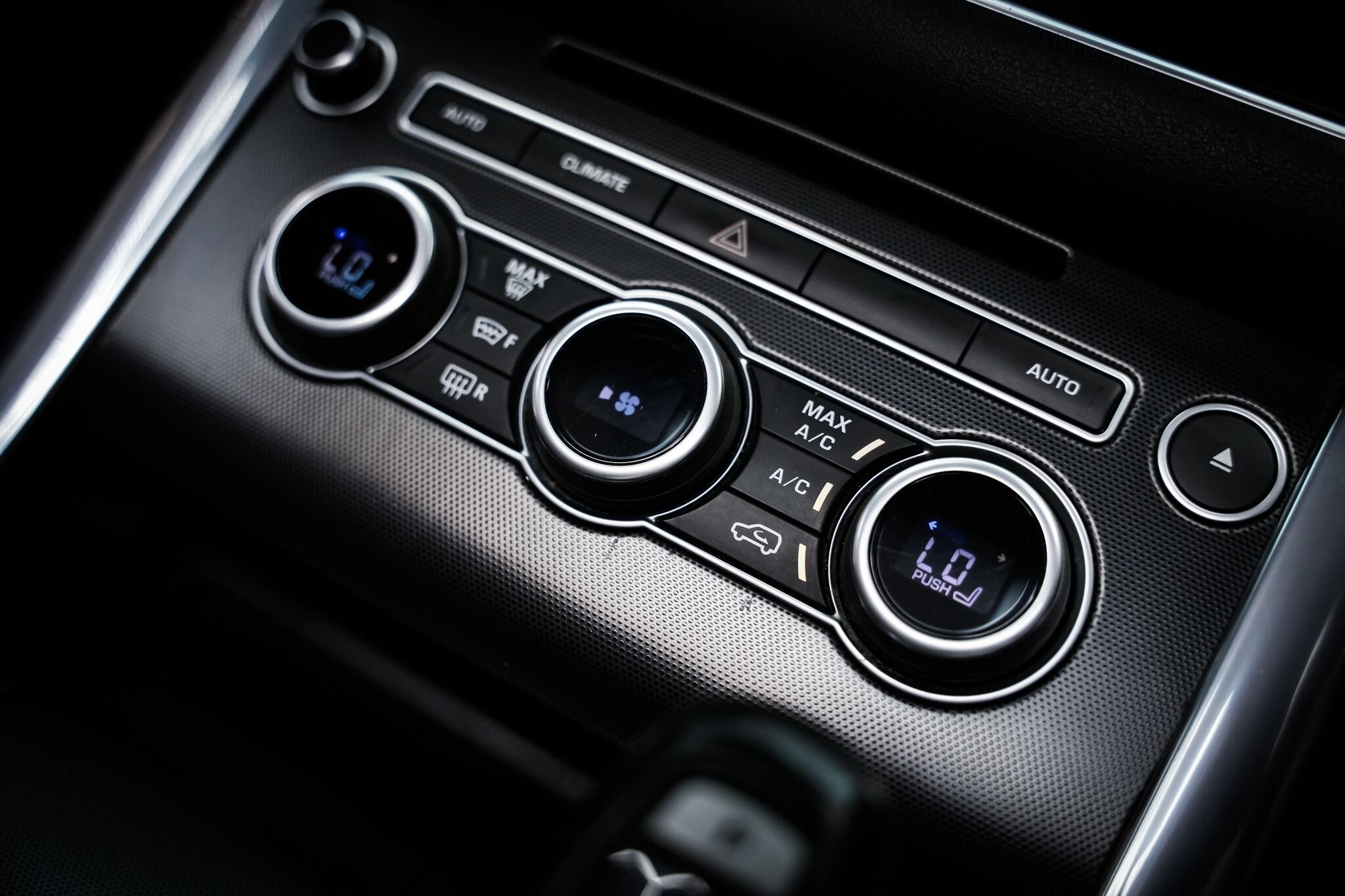 Land Rover Range Rover Sport view 7