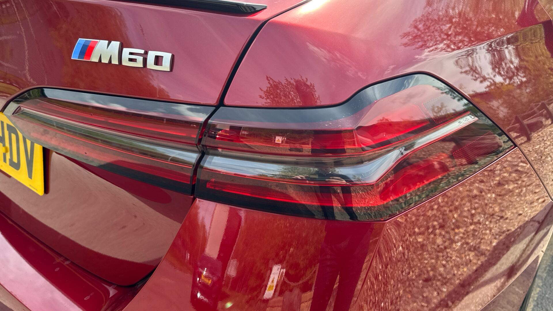 BMW i5 view 22
