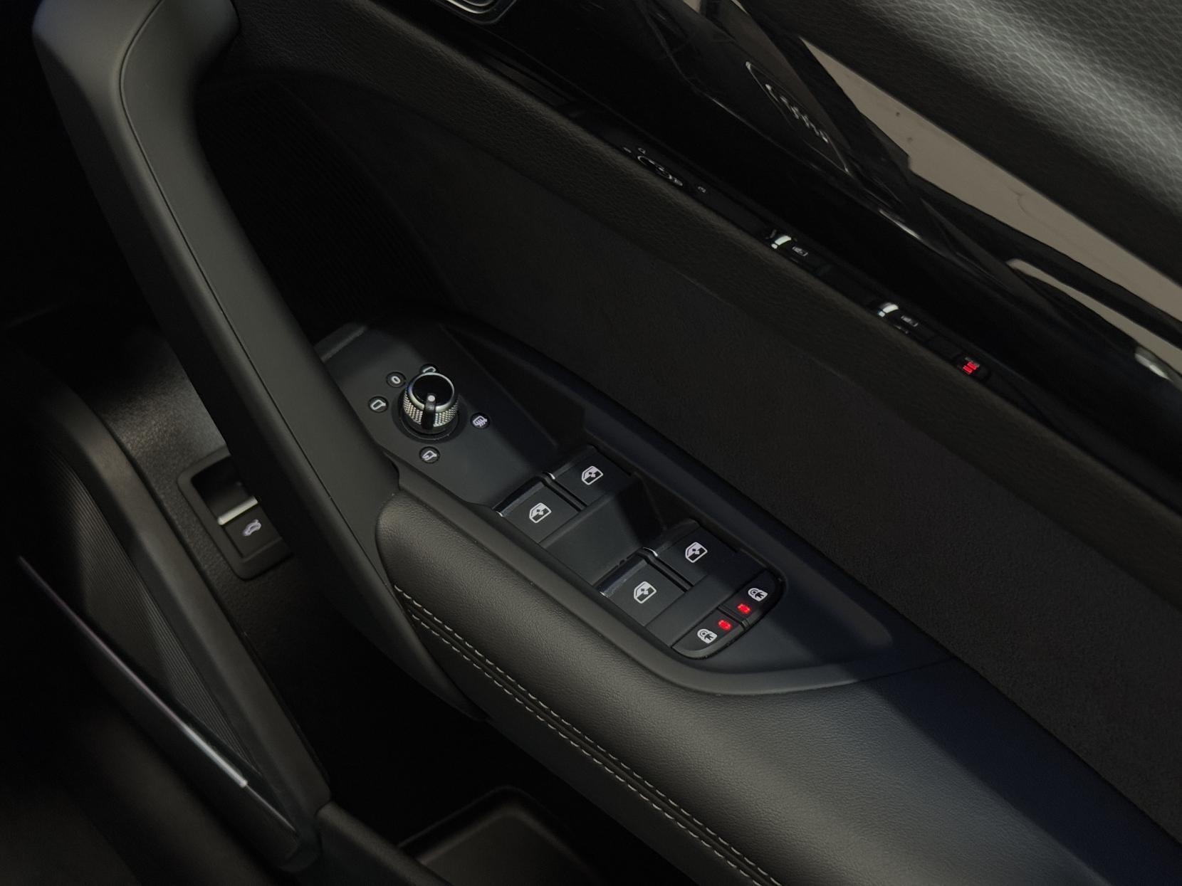 Audi Q5 view 42