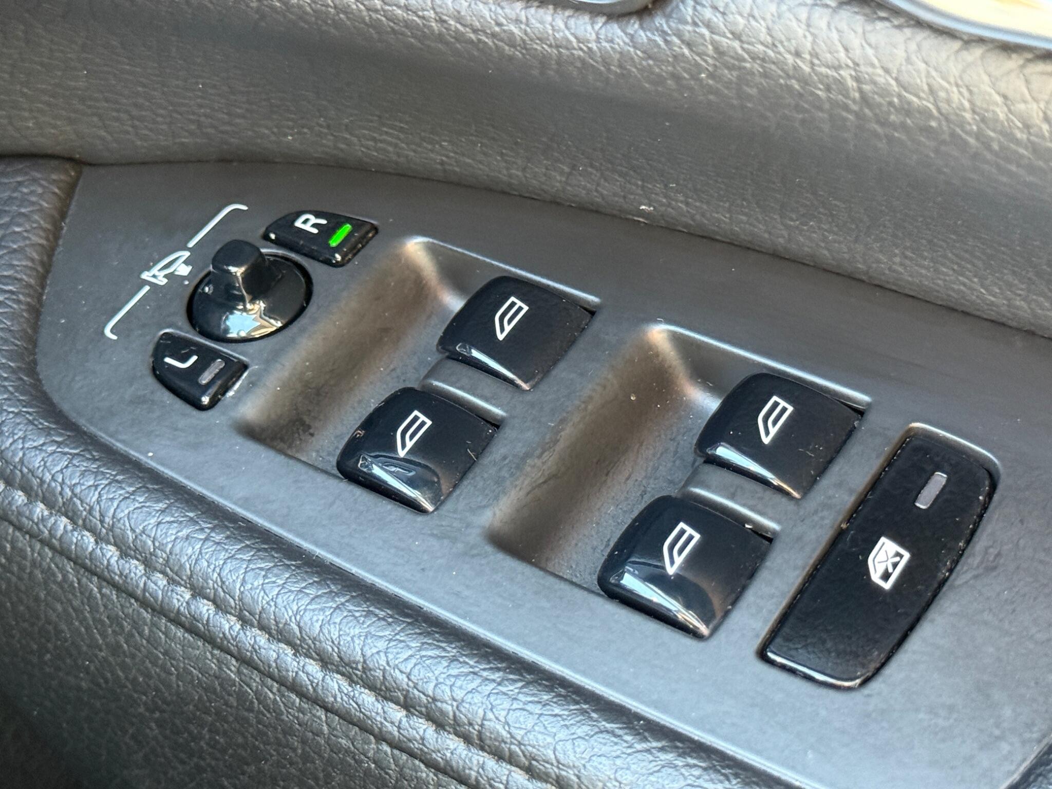 Volvo S90 - Image 77