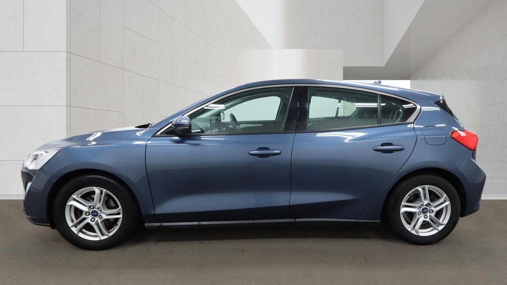 Ford Focus view 10