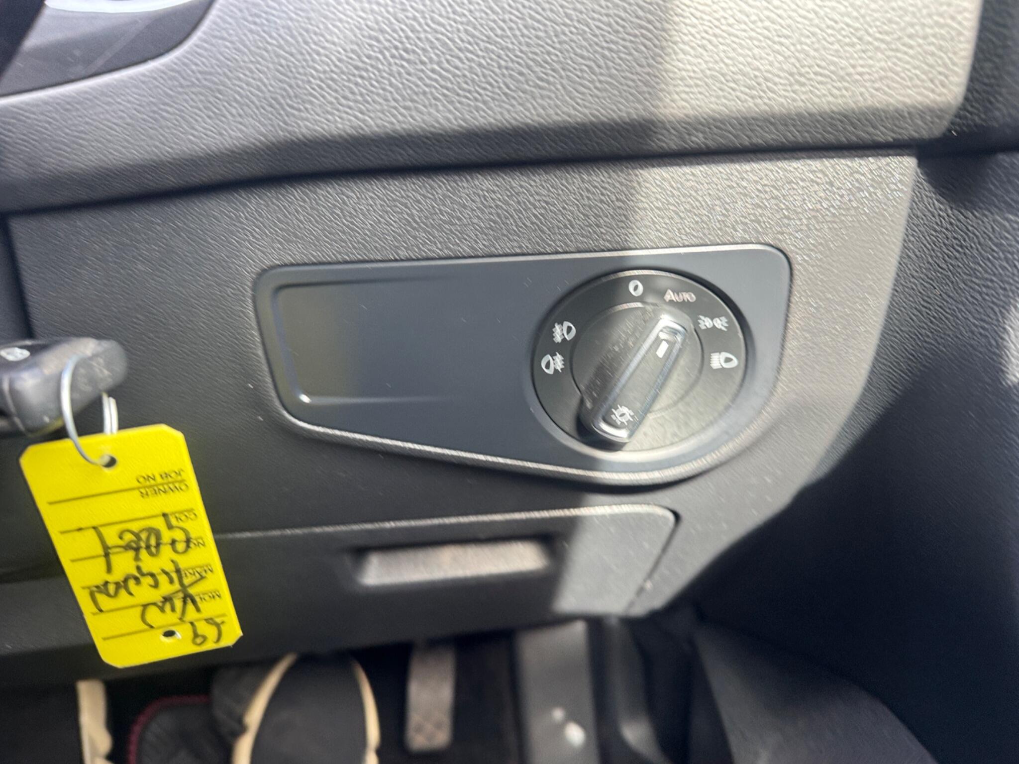 Volkswagen Tiguan view 43