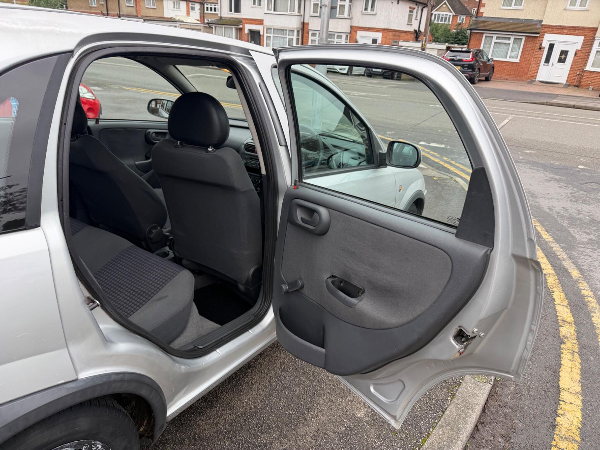 2002 Vauxhall Corsa image 42