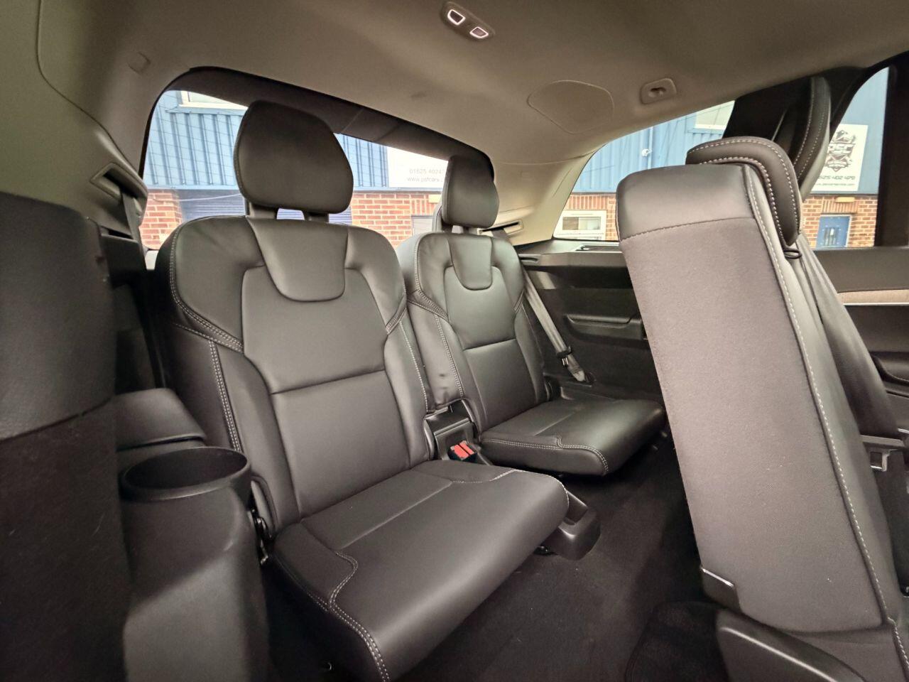 Volvo XC90 view 31