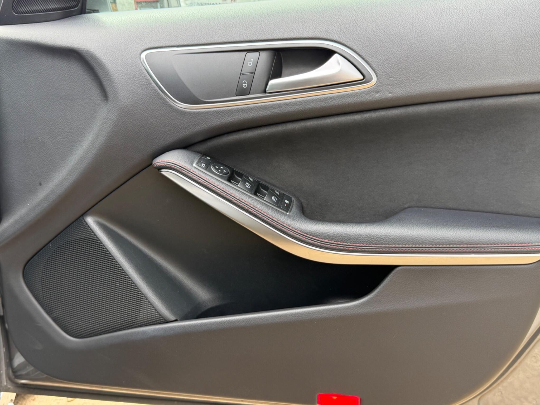 Mercedes-Benz A Class view 27