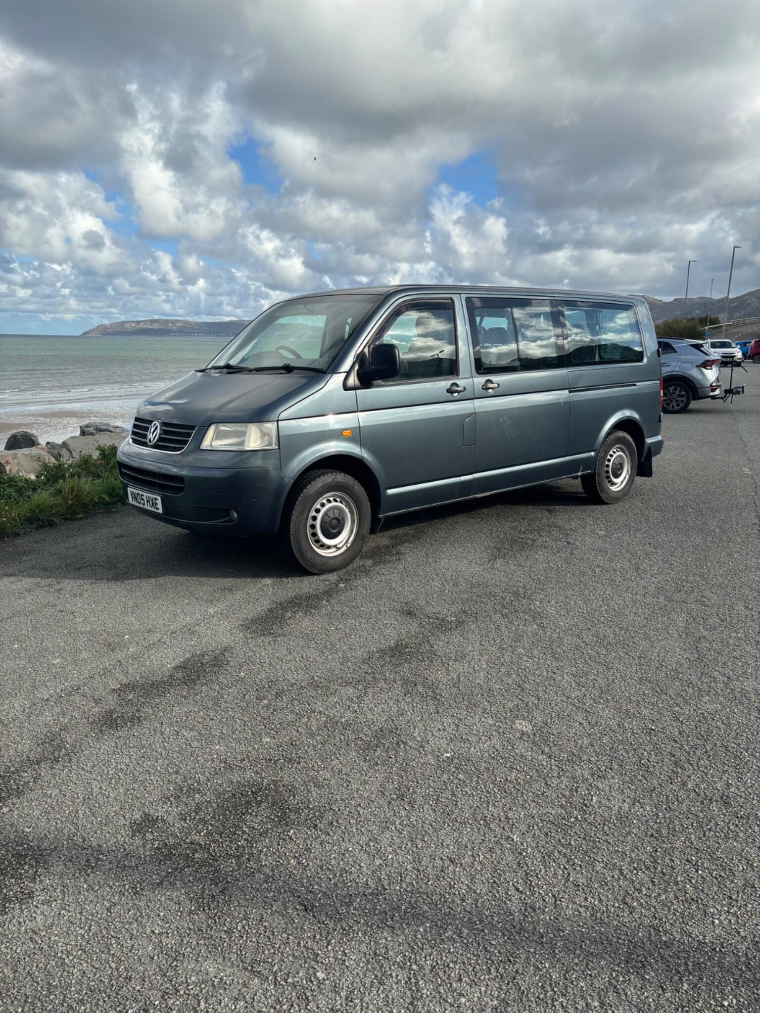 Volkswagen Transporter Shuttle