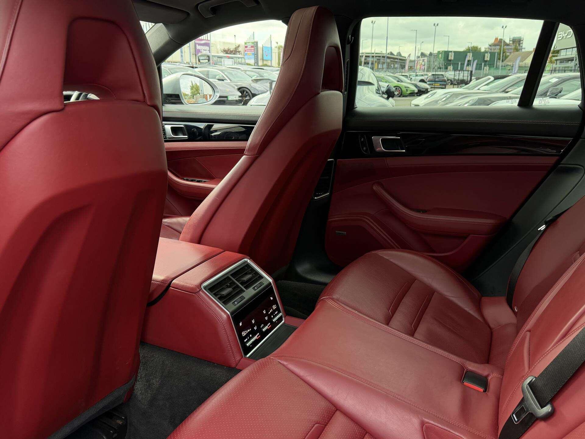 Porsche Panamera view 16