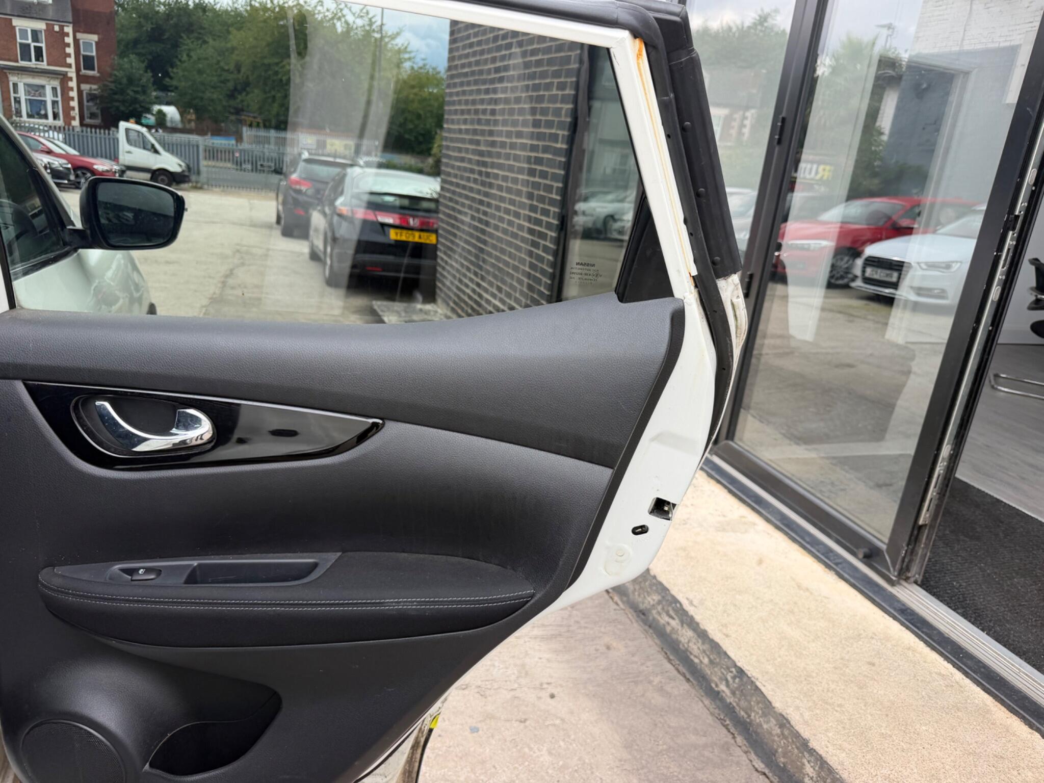 Nissan Qashqai view 19
