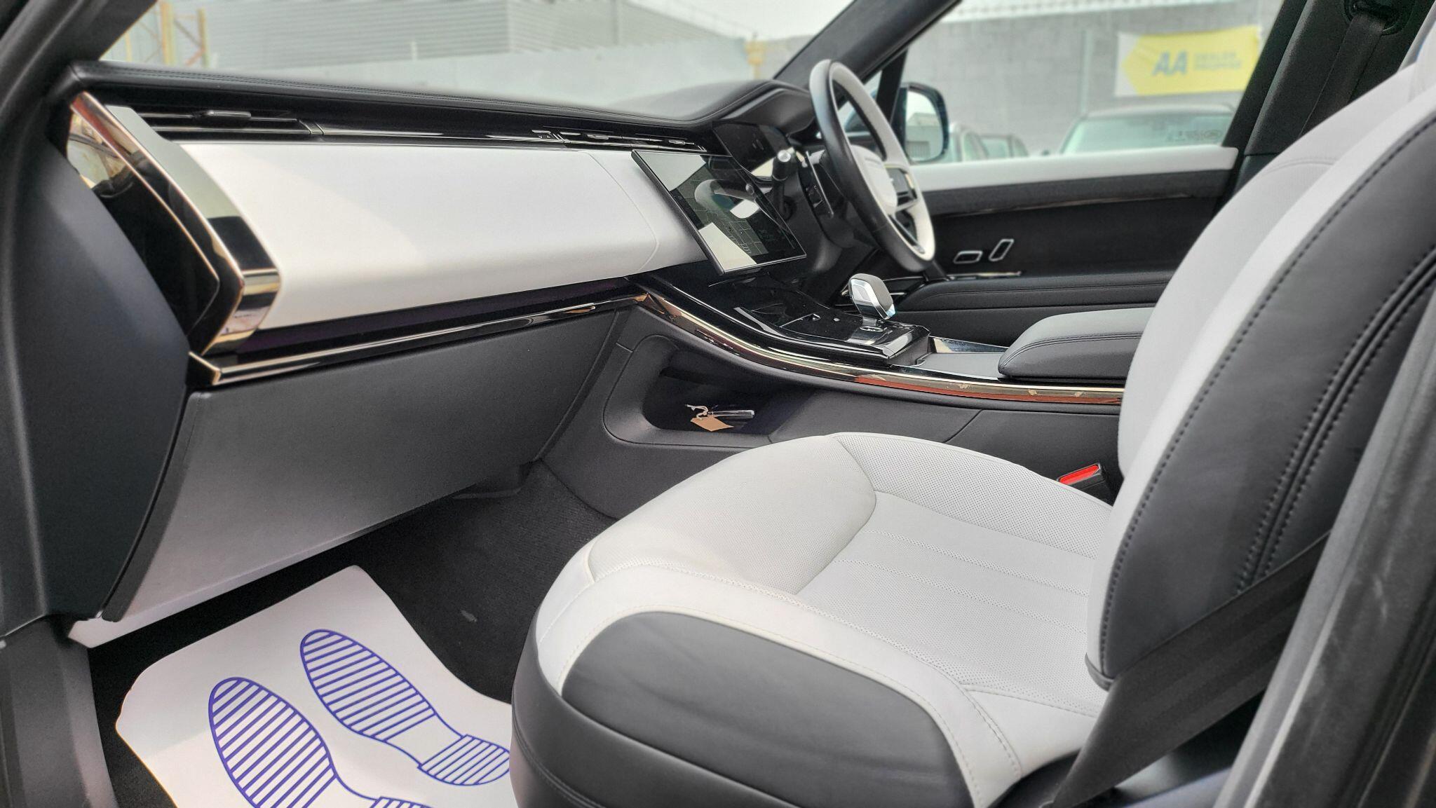 Land Rover Range Rover Sport view 48