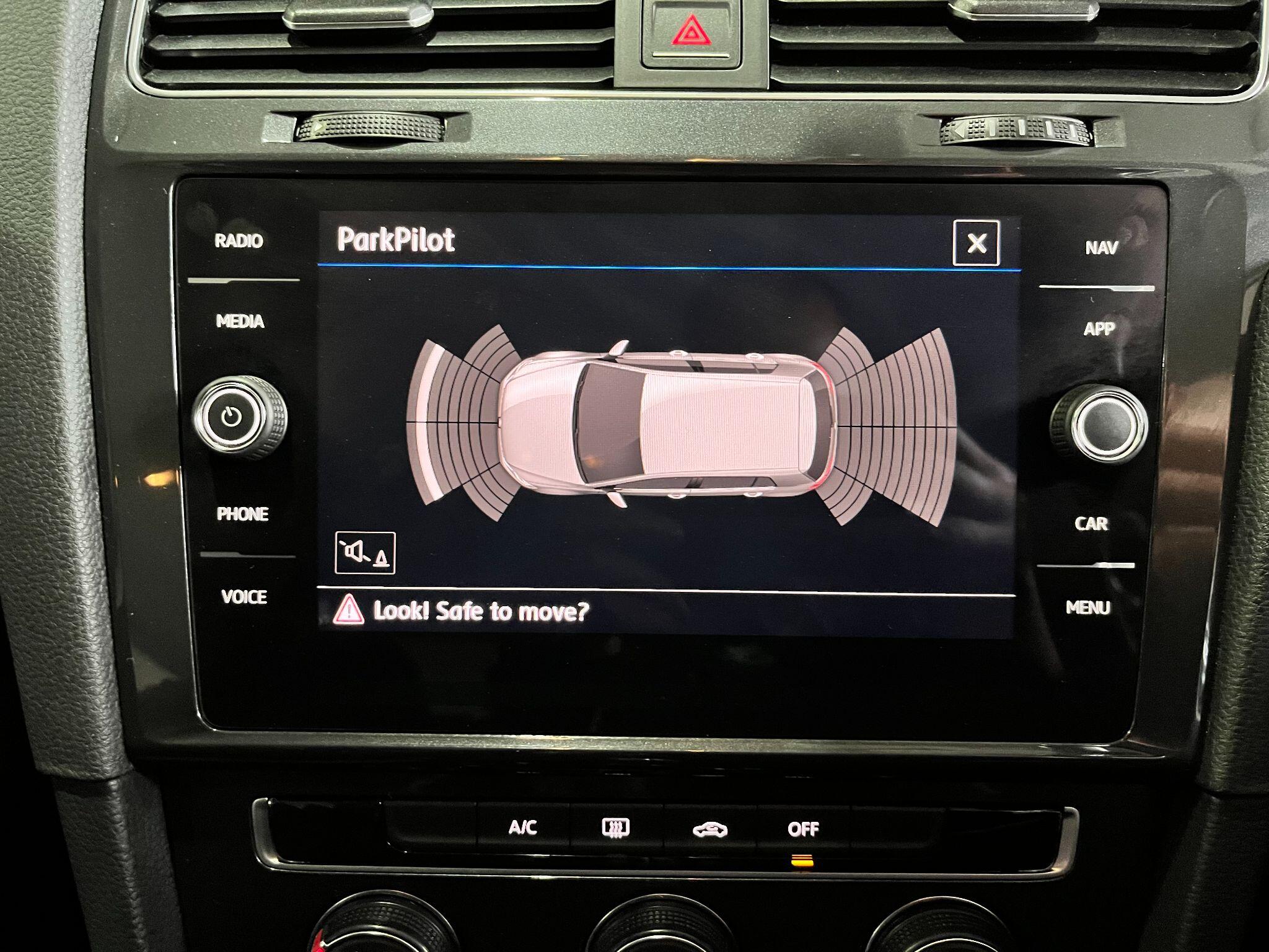 Volkswagen Golf view 46