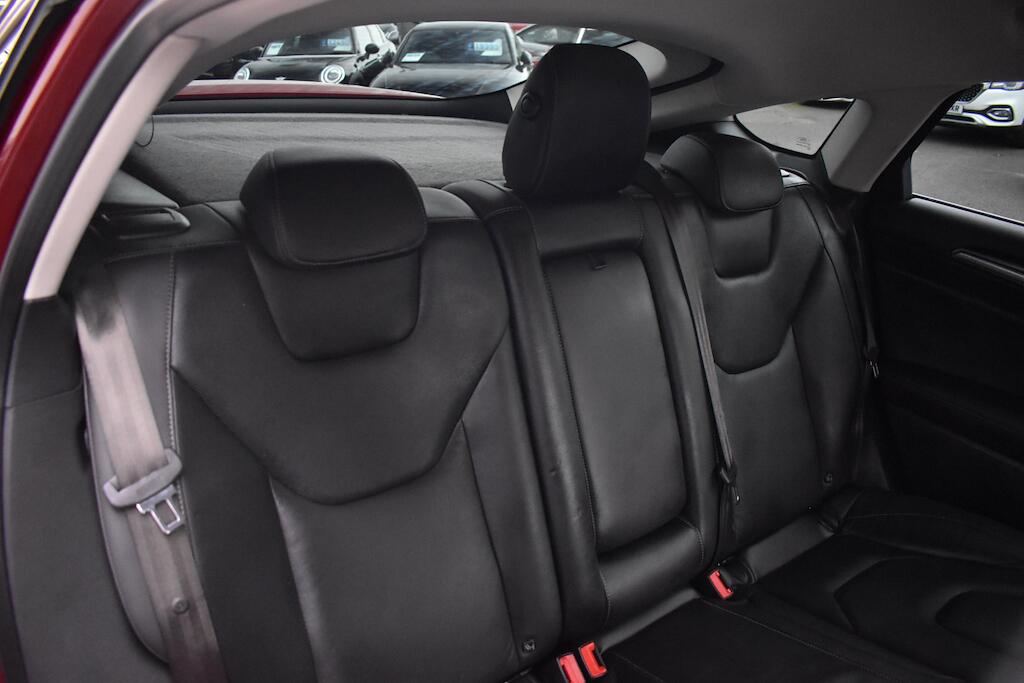 Ford Mondeo view 32