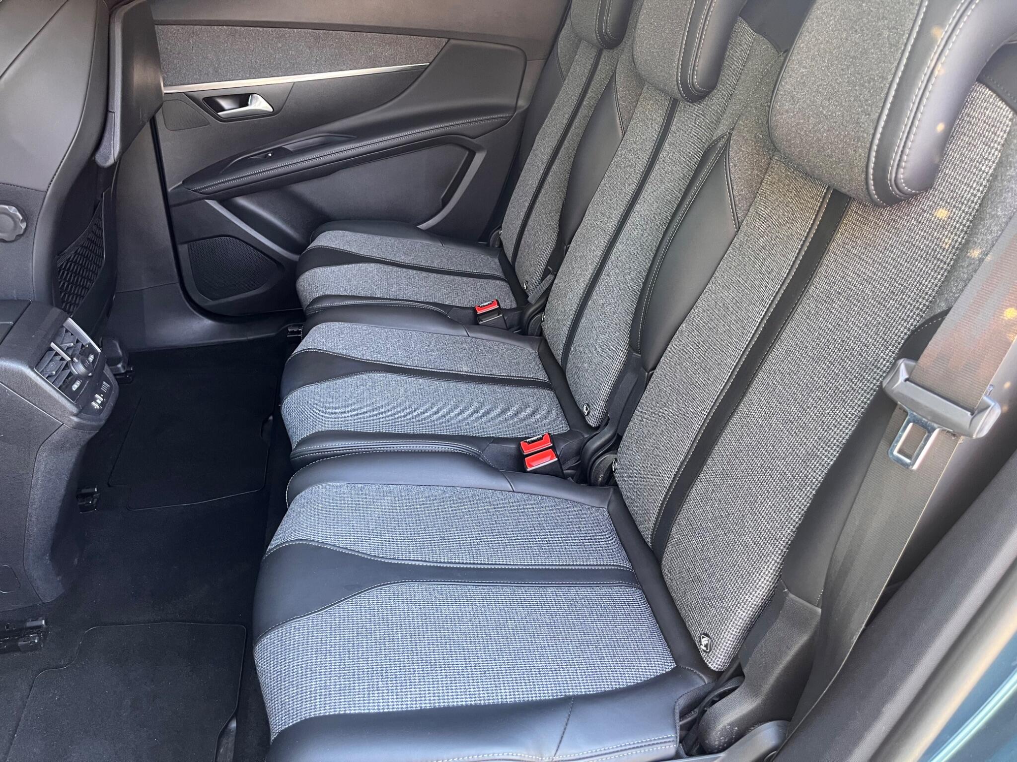 Peugeot 5008 view 28