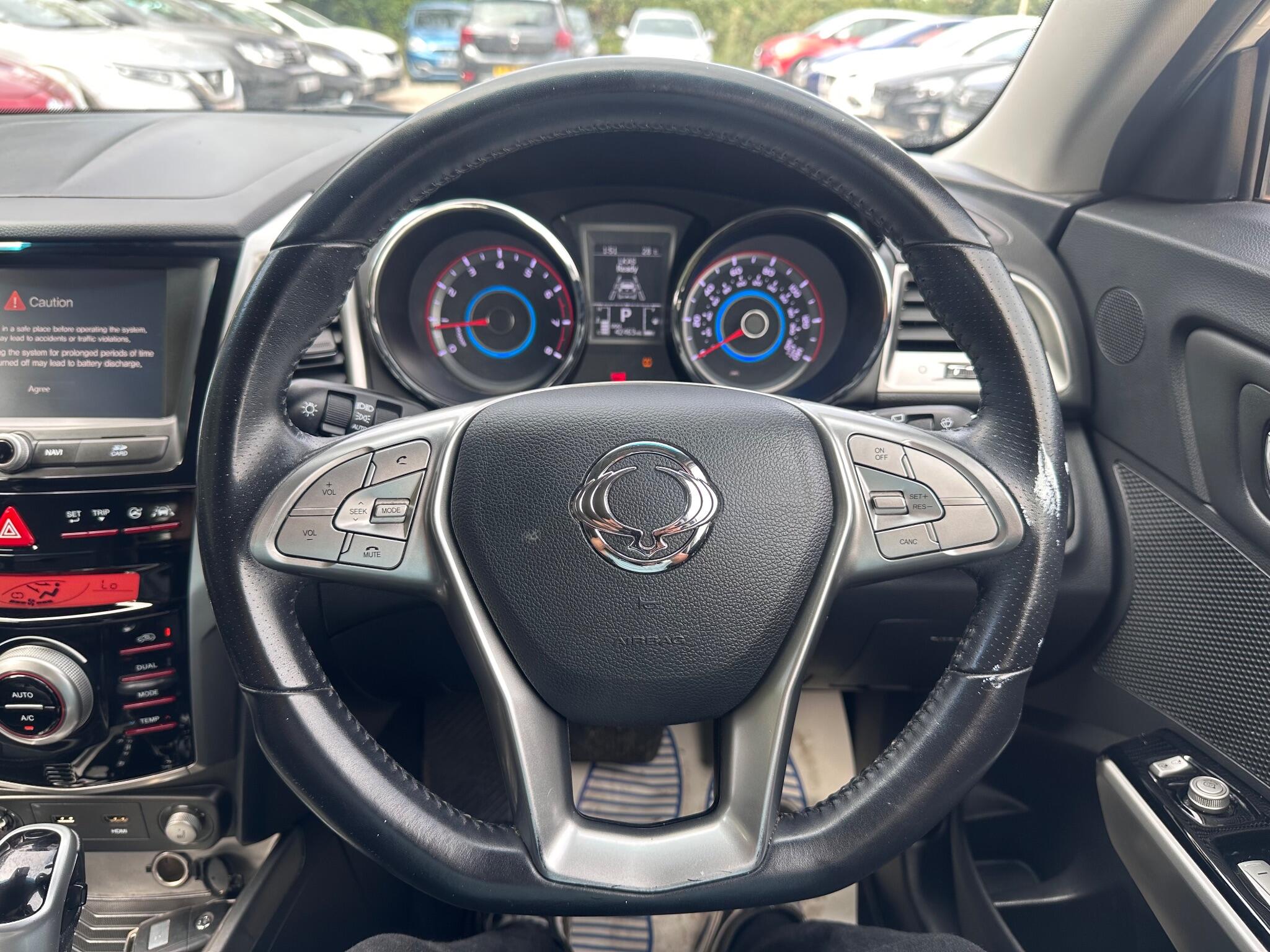 KGM Tivoli view 23