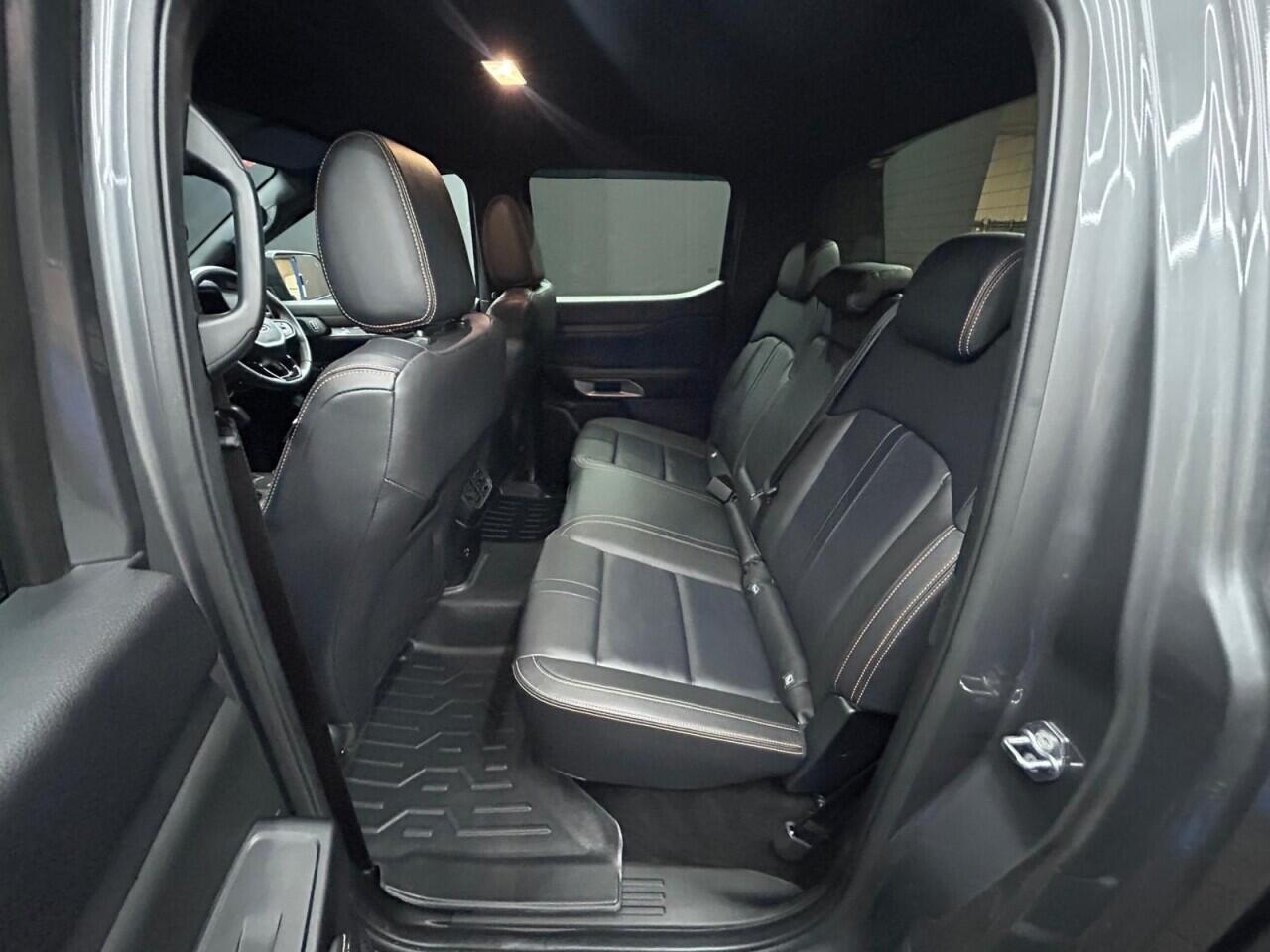 Ford Ranger view 37