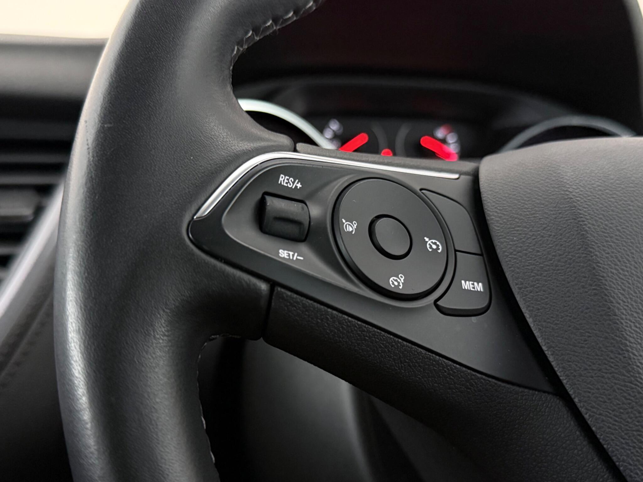 Vauxhall Grandland X view 14