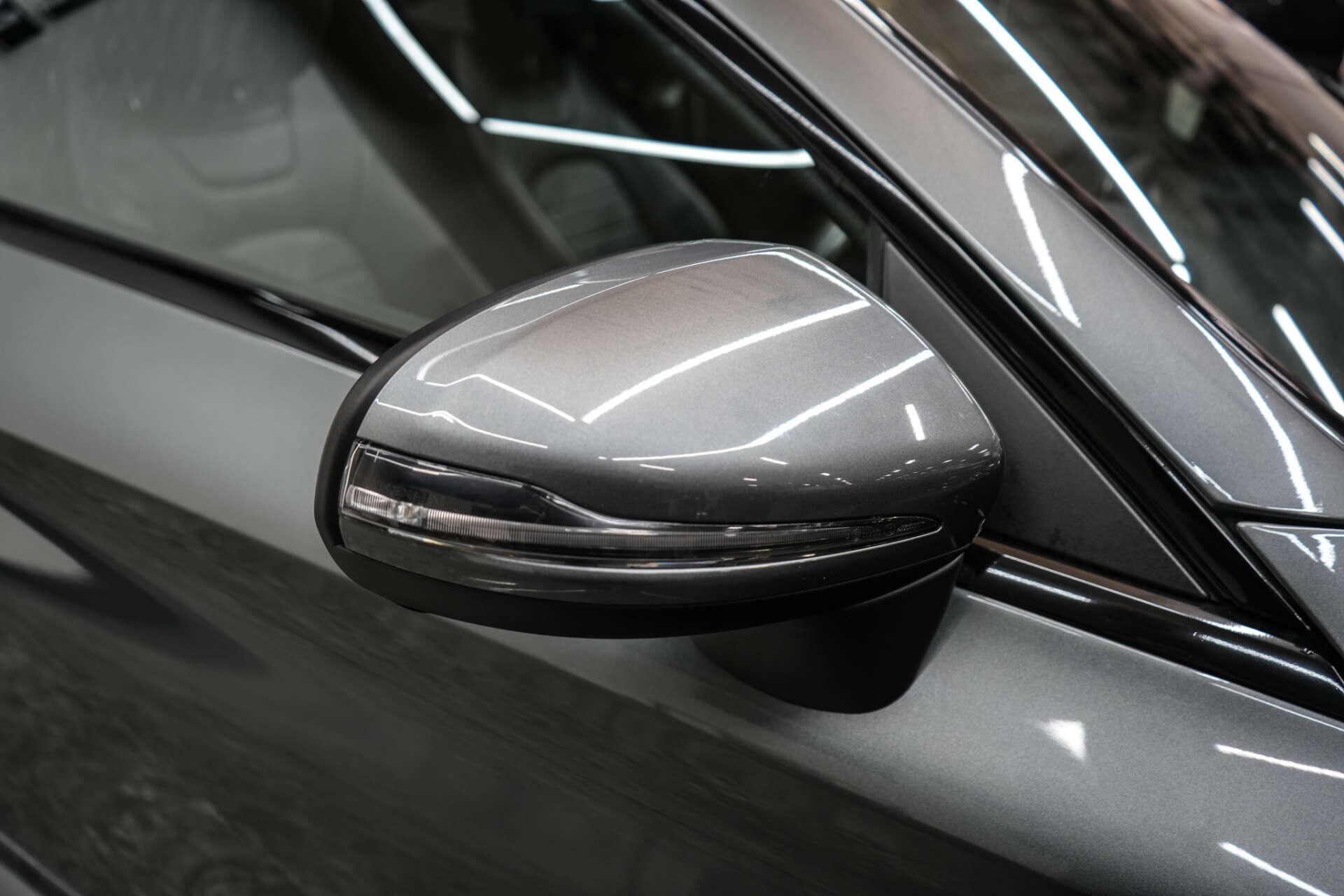 Mercedes-Benz C-Class view 8
