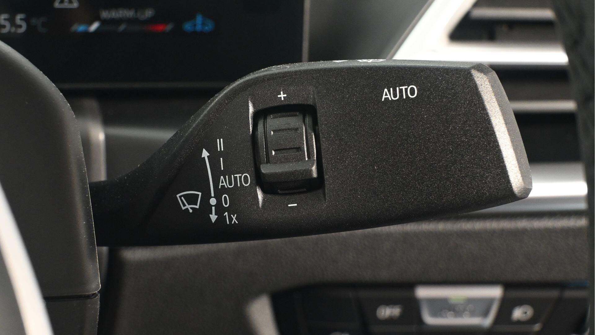 BMW 2 Series view 26