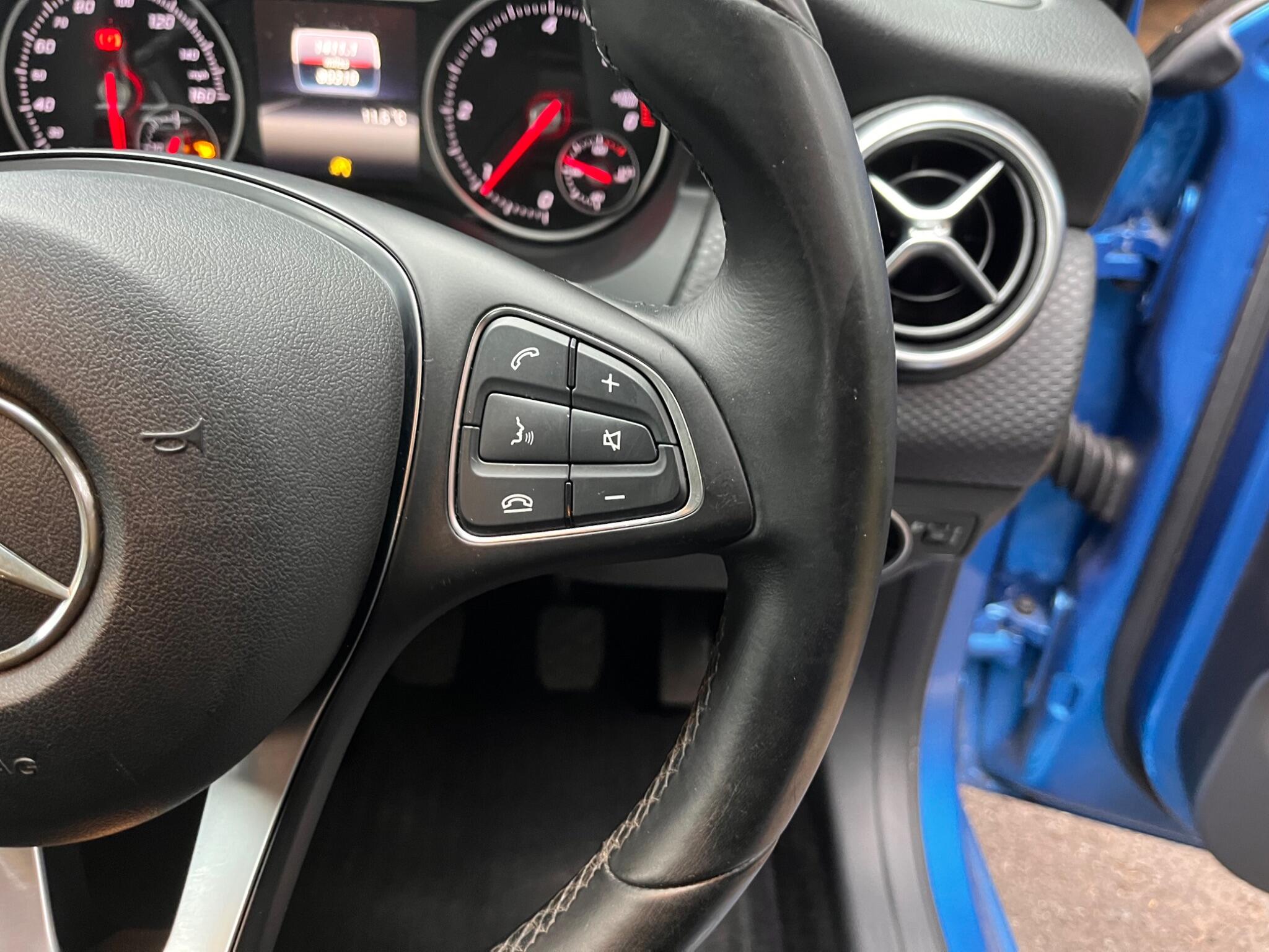 Mercedes-Benz A-Class view 29