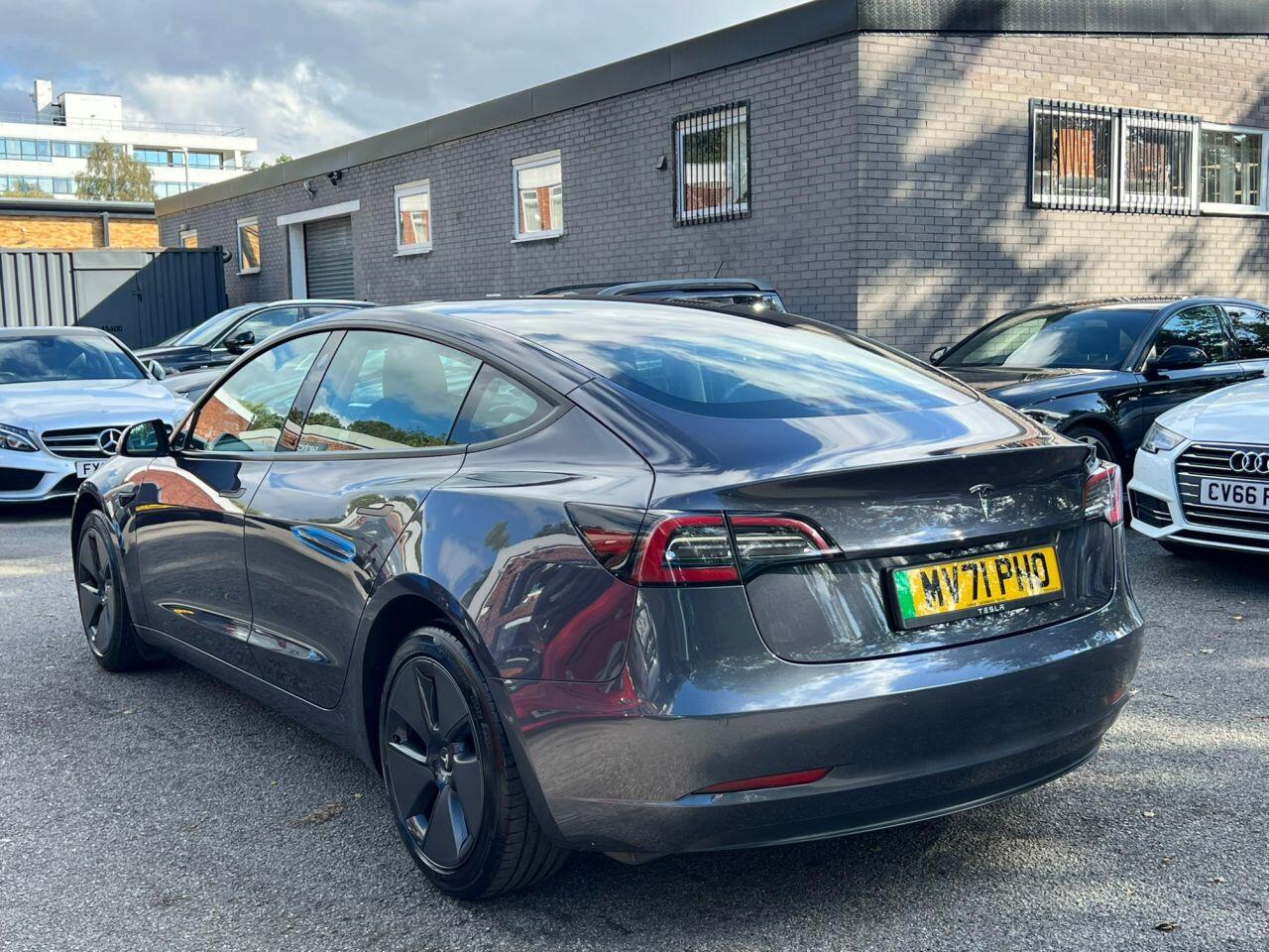 Tesla Model 3 view 5