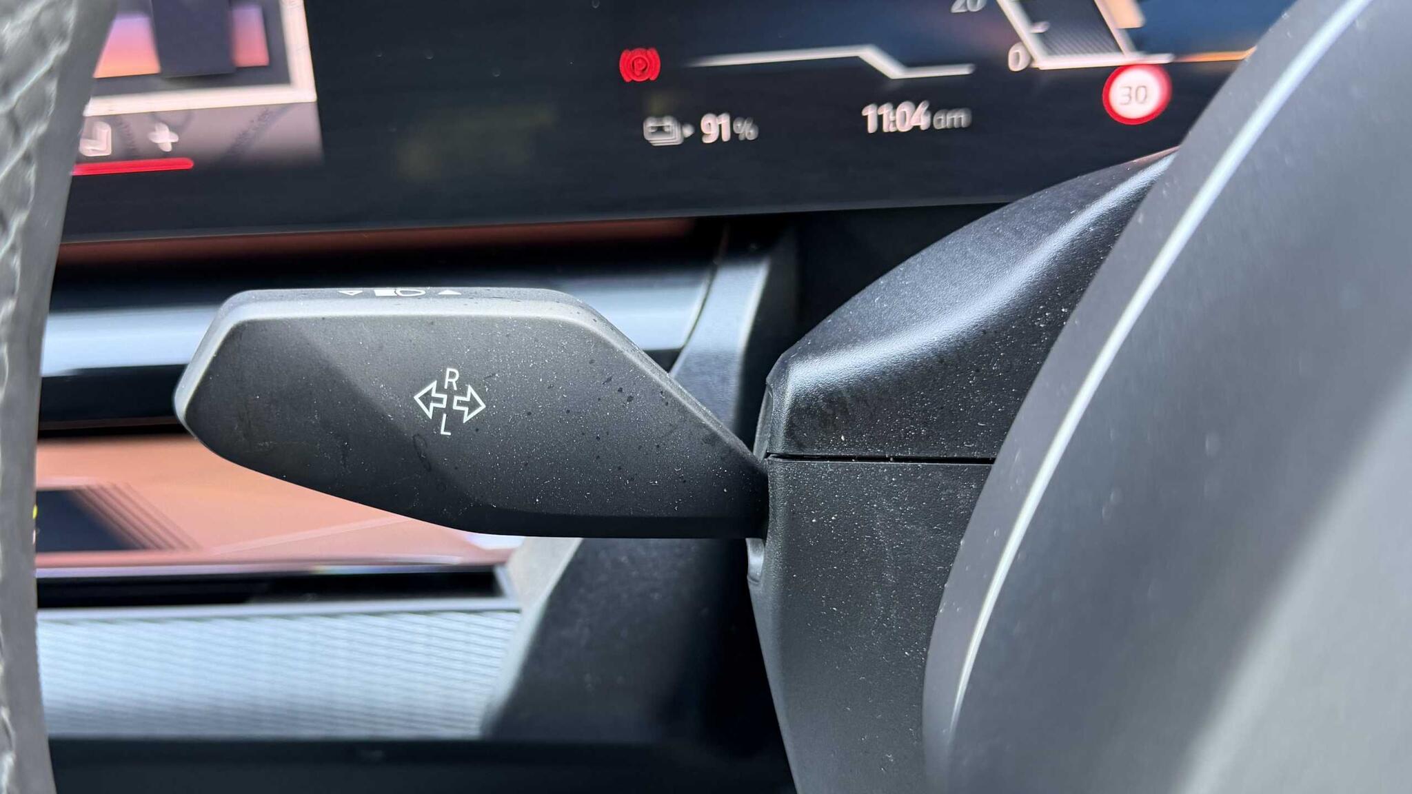 BMW i5 view 27
