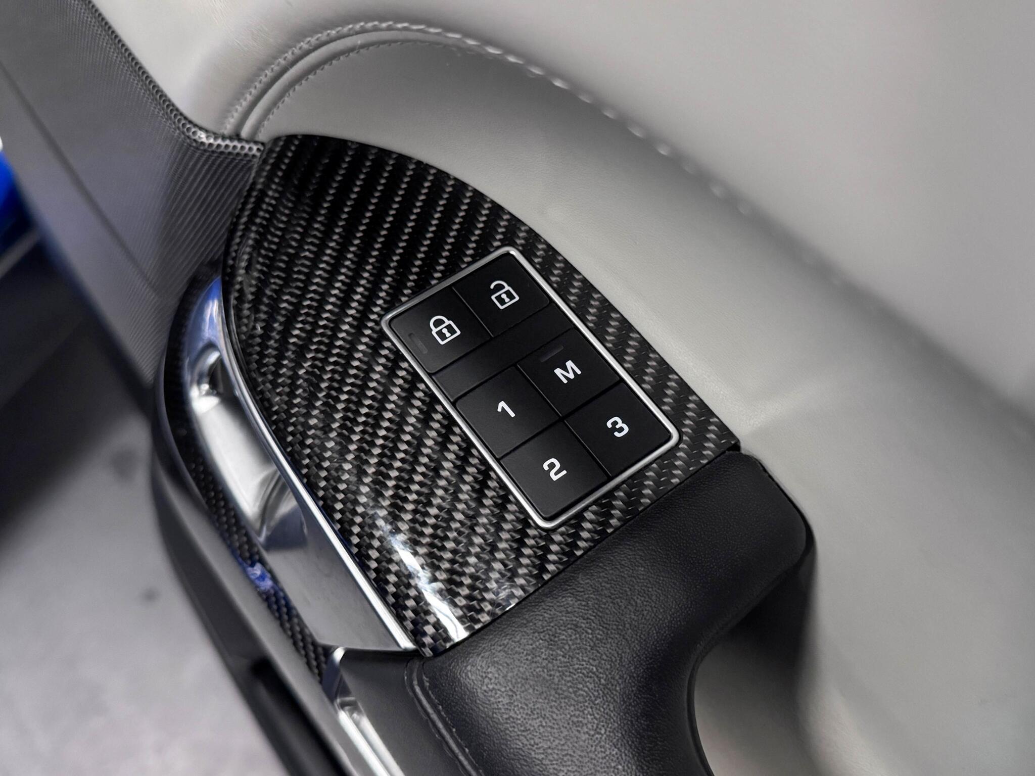 Land Rover Range Rover Sport view 18