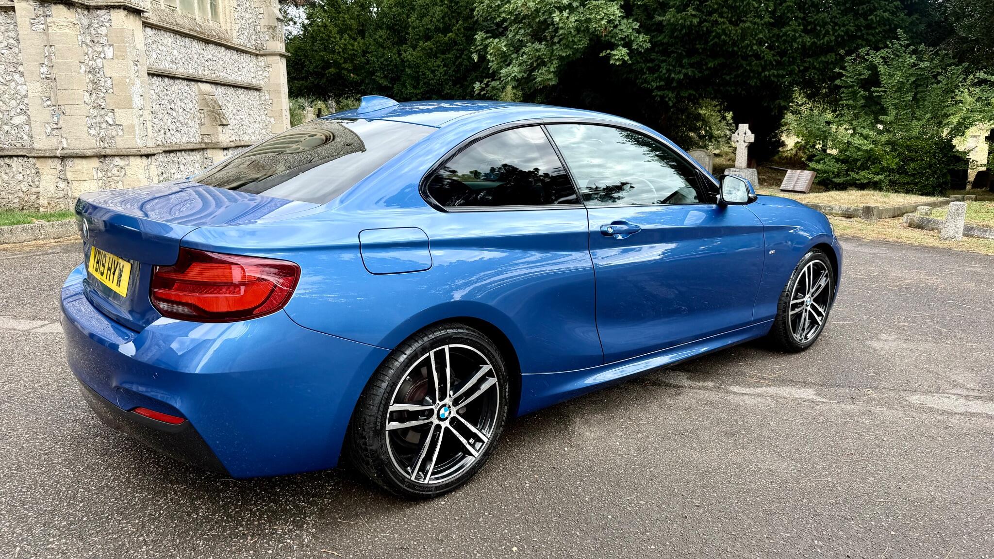 BMW 2 Series view 23