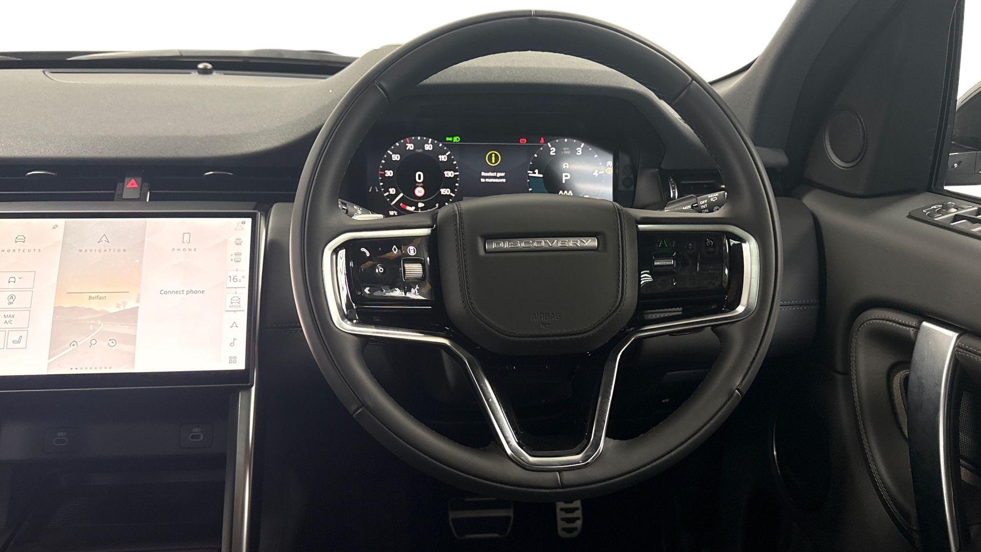 Land Rover Discovery Sport view 15